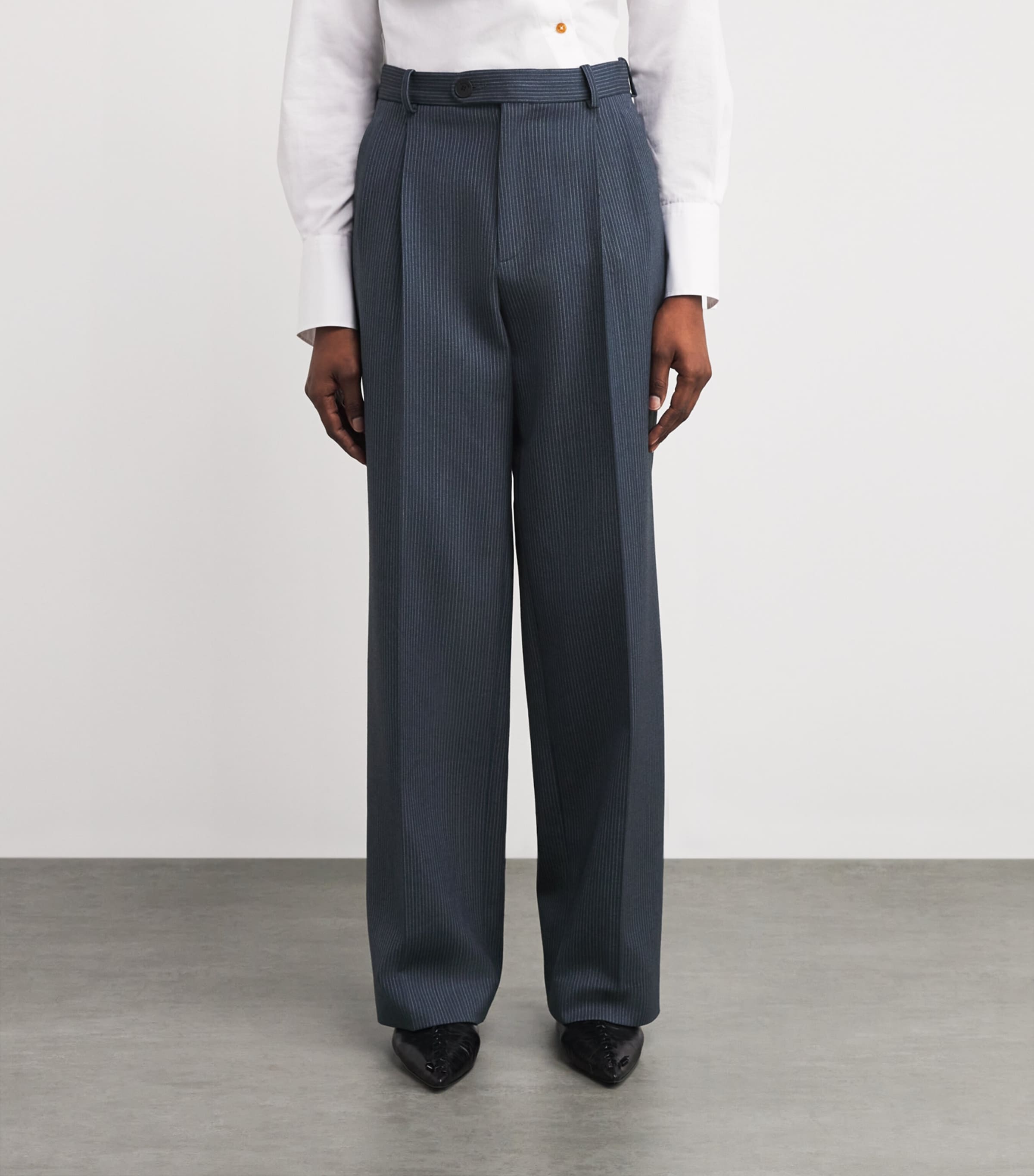 Pinstripe Shorts BLUE Image 3