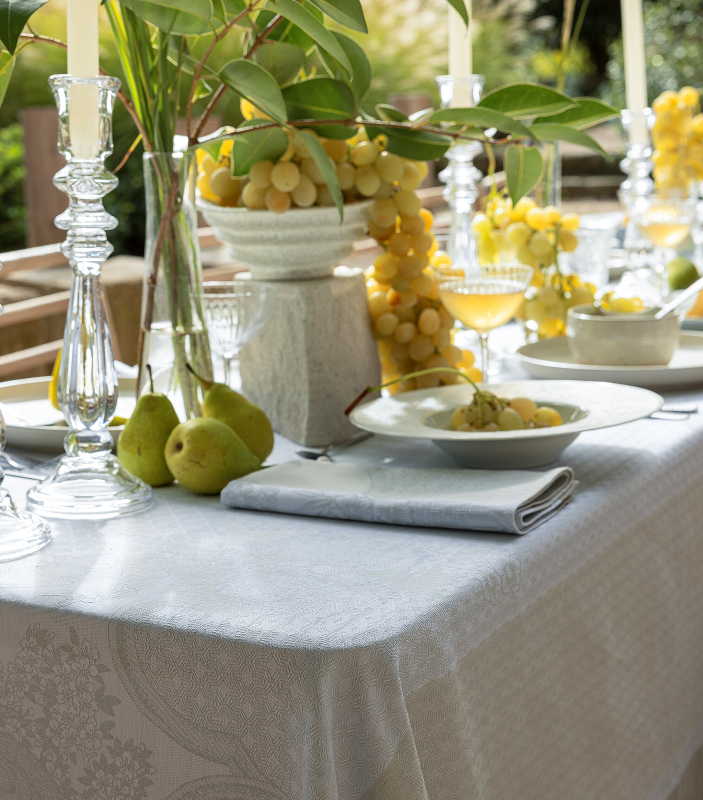 Le Jacquard Français Coated Cotton Promenade Impériale Tablecloth (175cm x 250cm) Grey Image 2