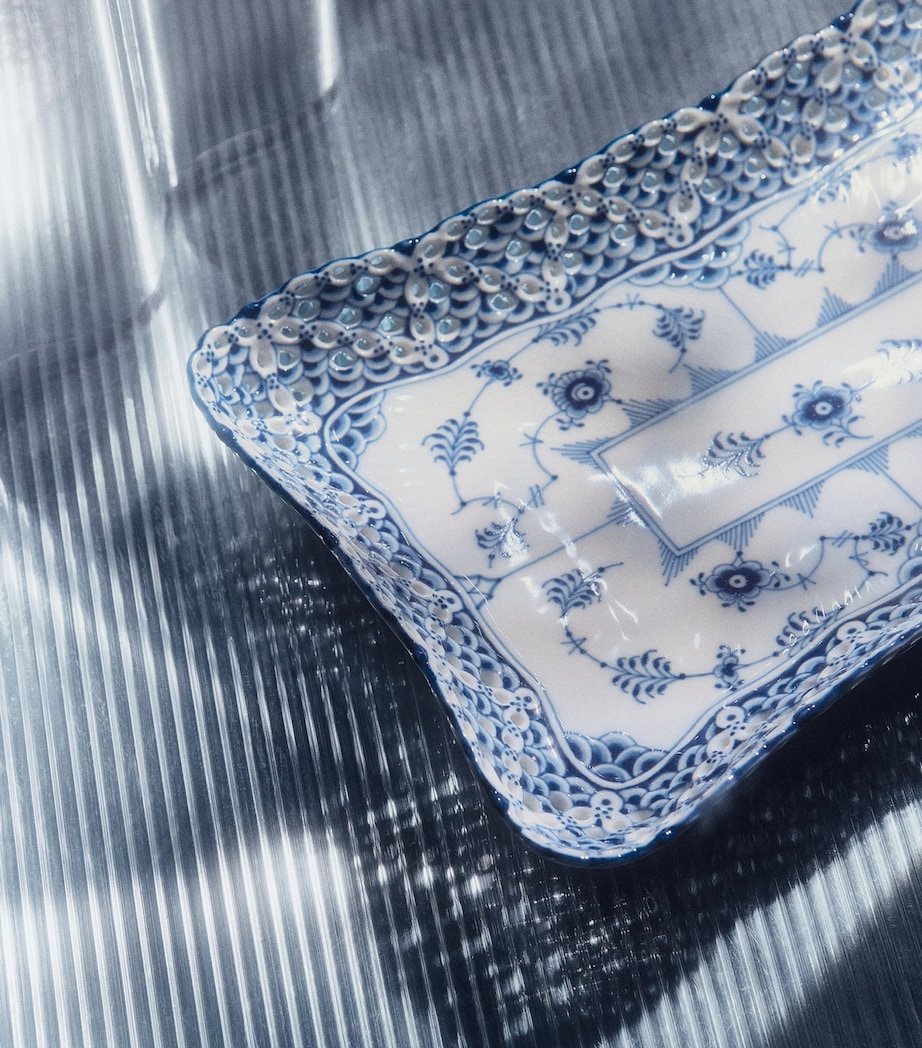 Blue Fluted Full Lace Dish (23cm) BLUE Image 4