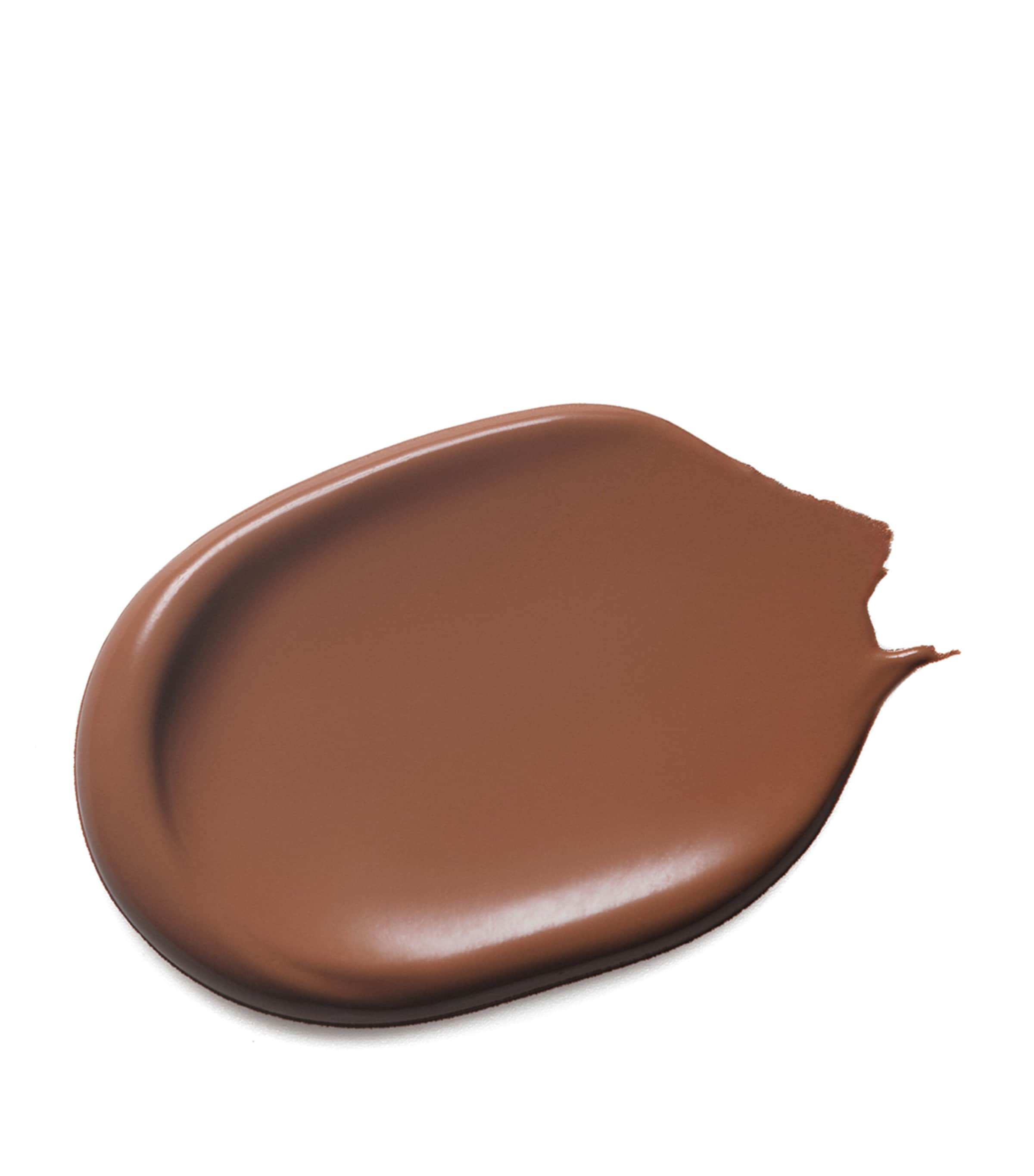 Impeccable Blurring Second-Skin Matte Foundation SHADE 21 6.5N Image 3