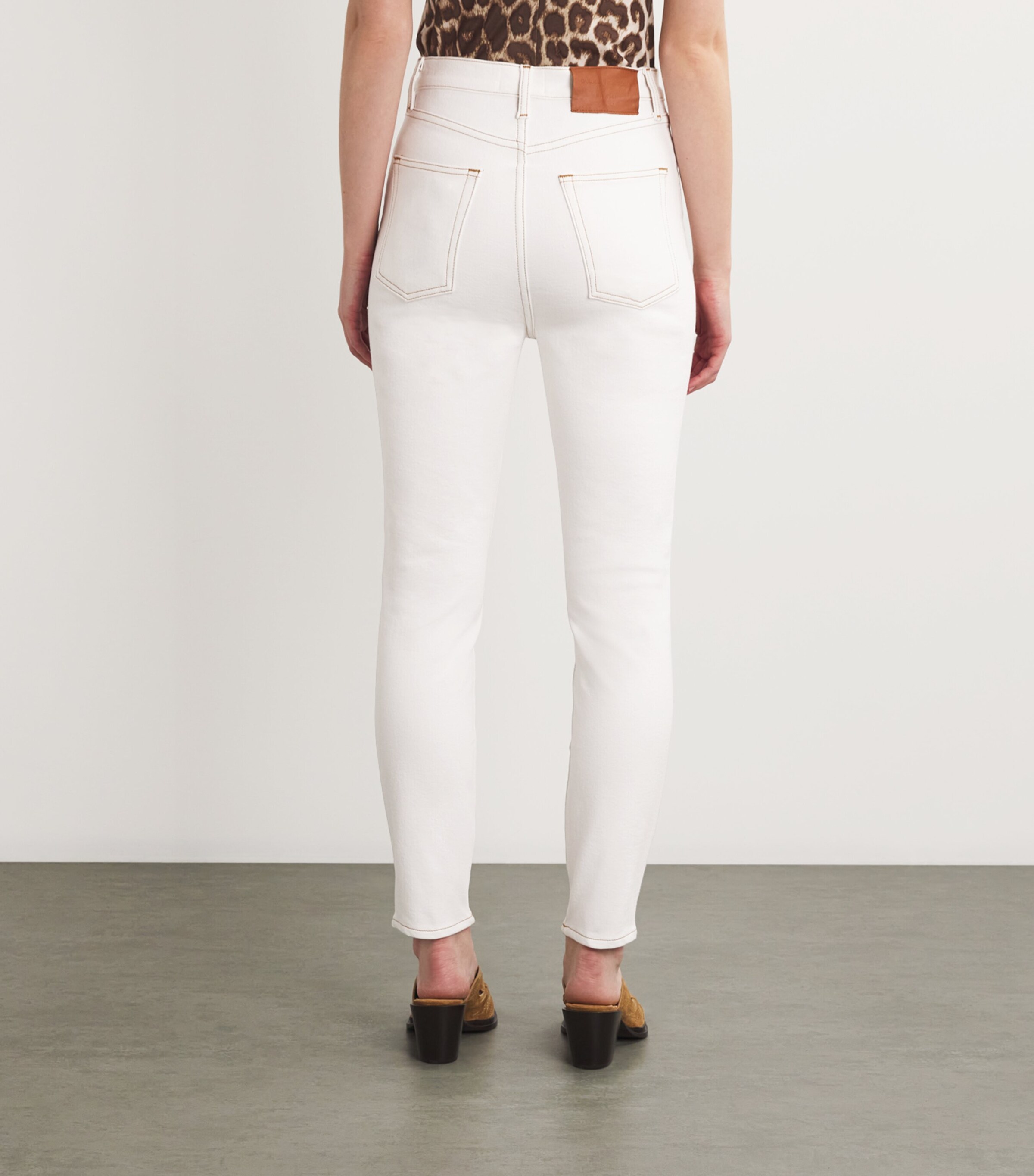 x Carolina Herrera Taper Straight Jeans WHITE Image 4