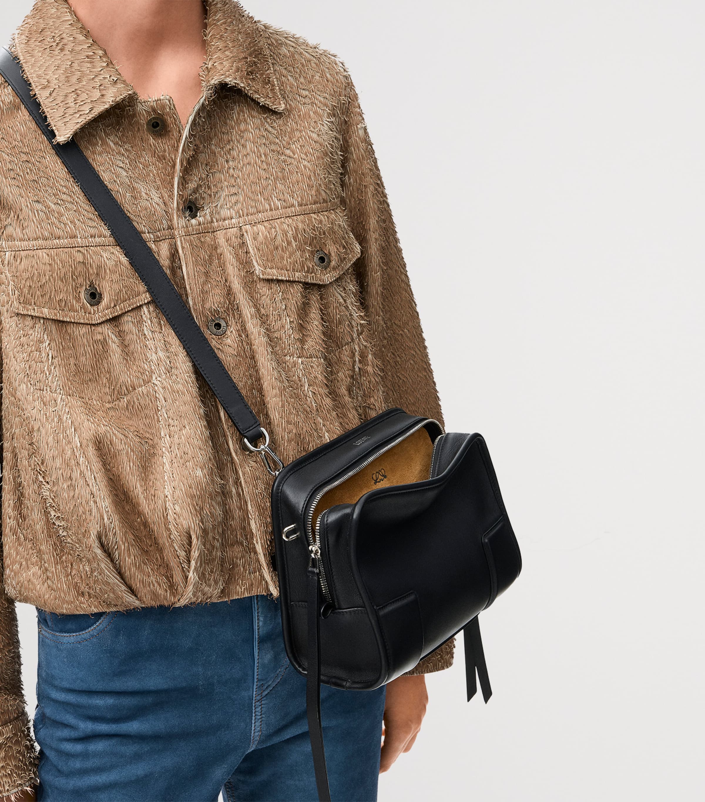LOEWE Small Leather Amazona 180 Top-Handle Bag Black Image 14