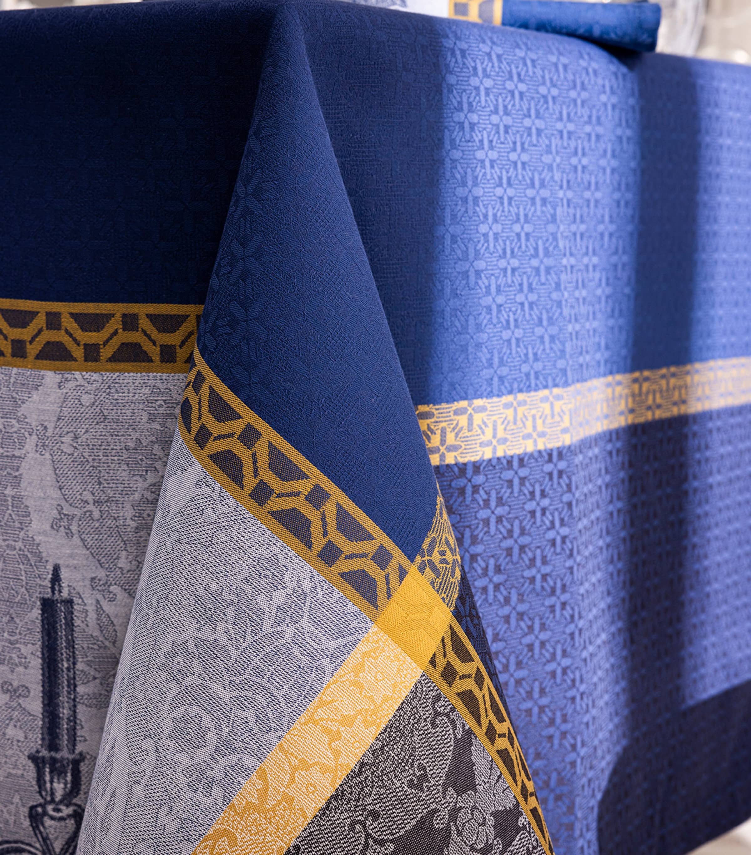 Le Jacquard Français Festin Tablecloth (175cm x 250cm) Blue Image 2