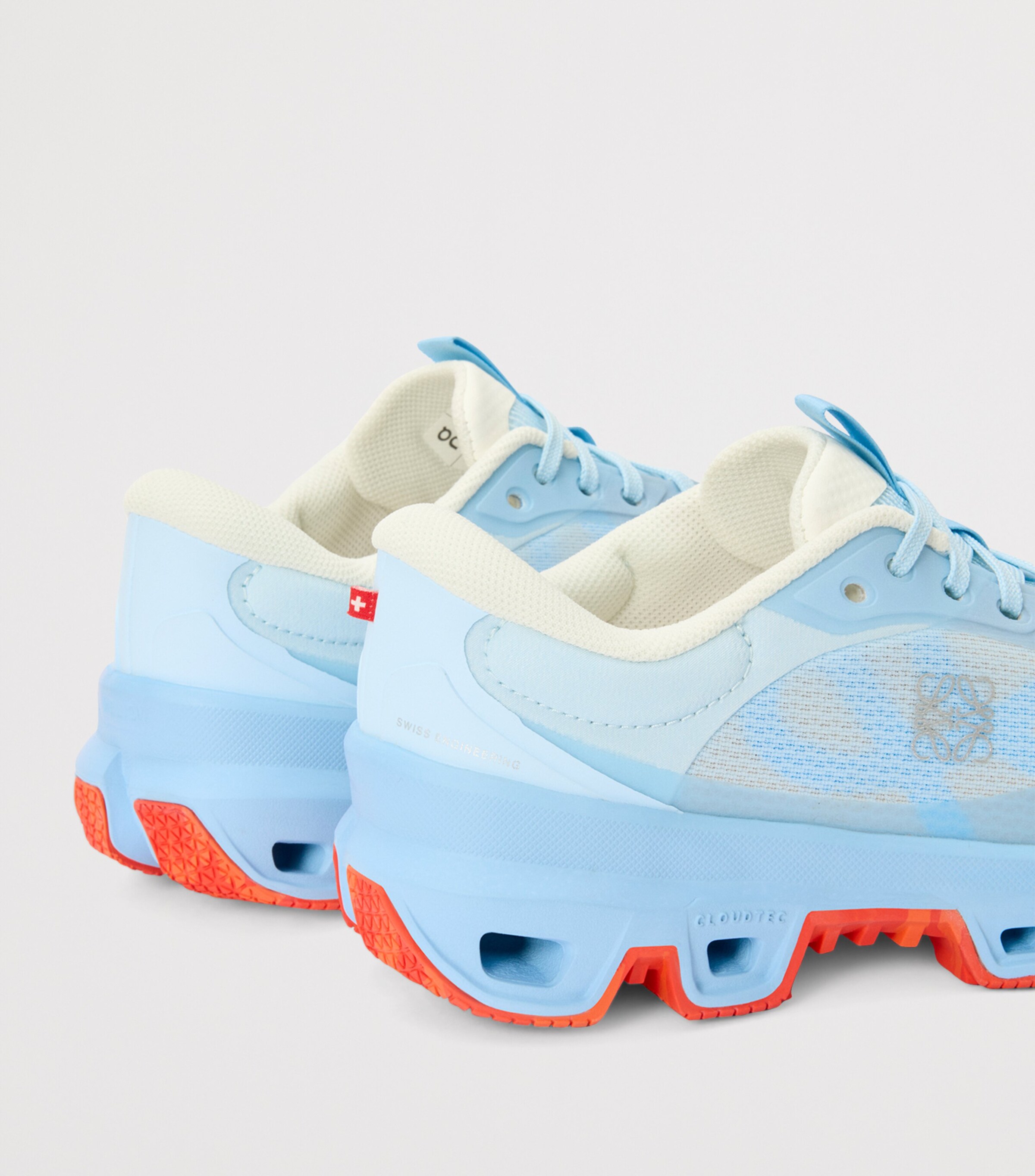 LOEWE x On Cloudventure 2.0 Trainers Blue/red/white Image 5