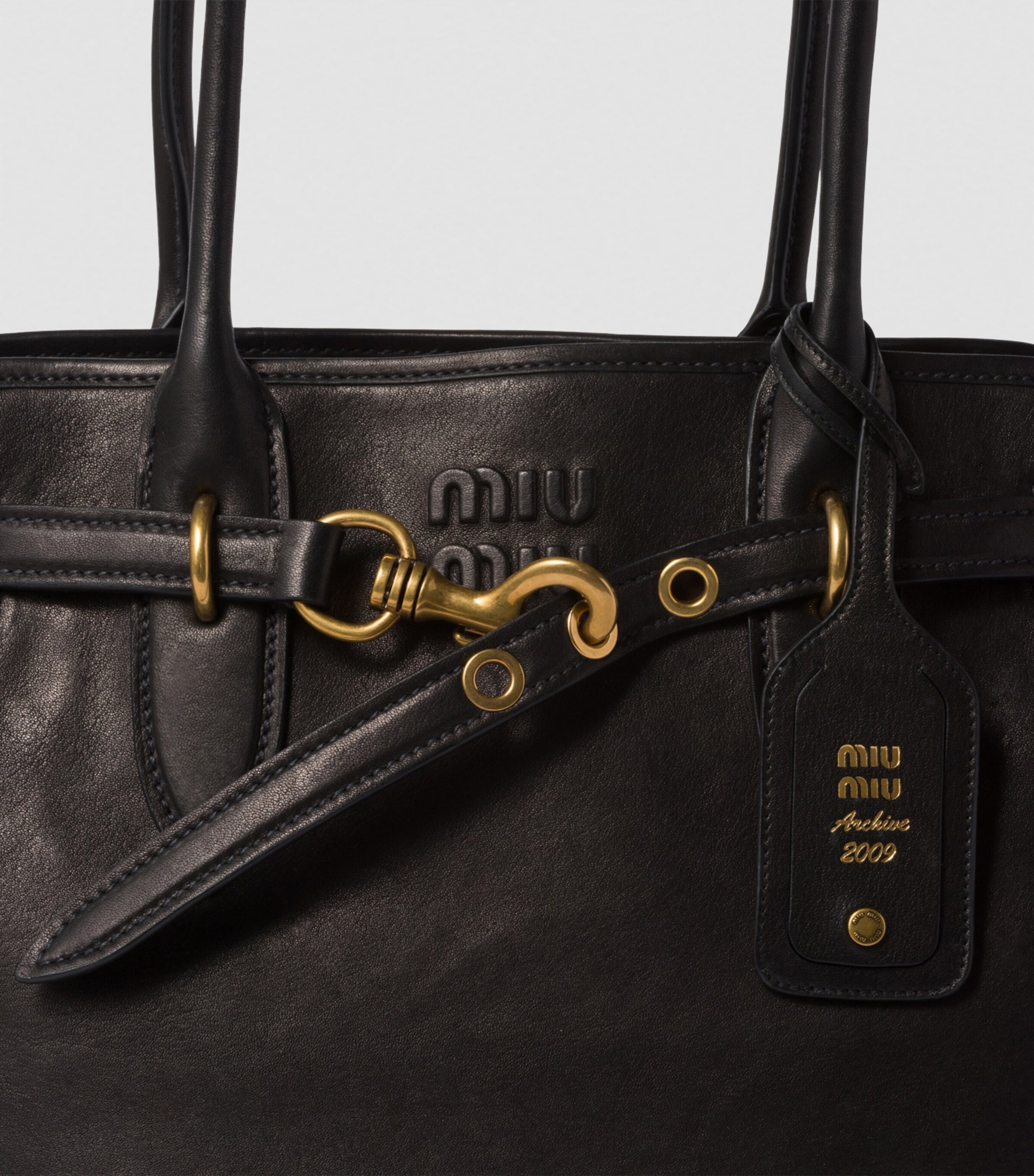 Miu Miu Aventure Top-Handle Bag | Harrods DE Miu Miu Aventure Top-Handle Bag | Harrods DE
