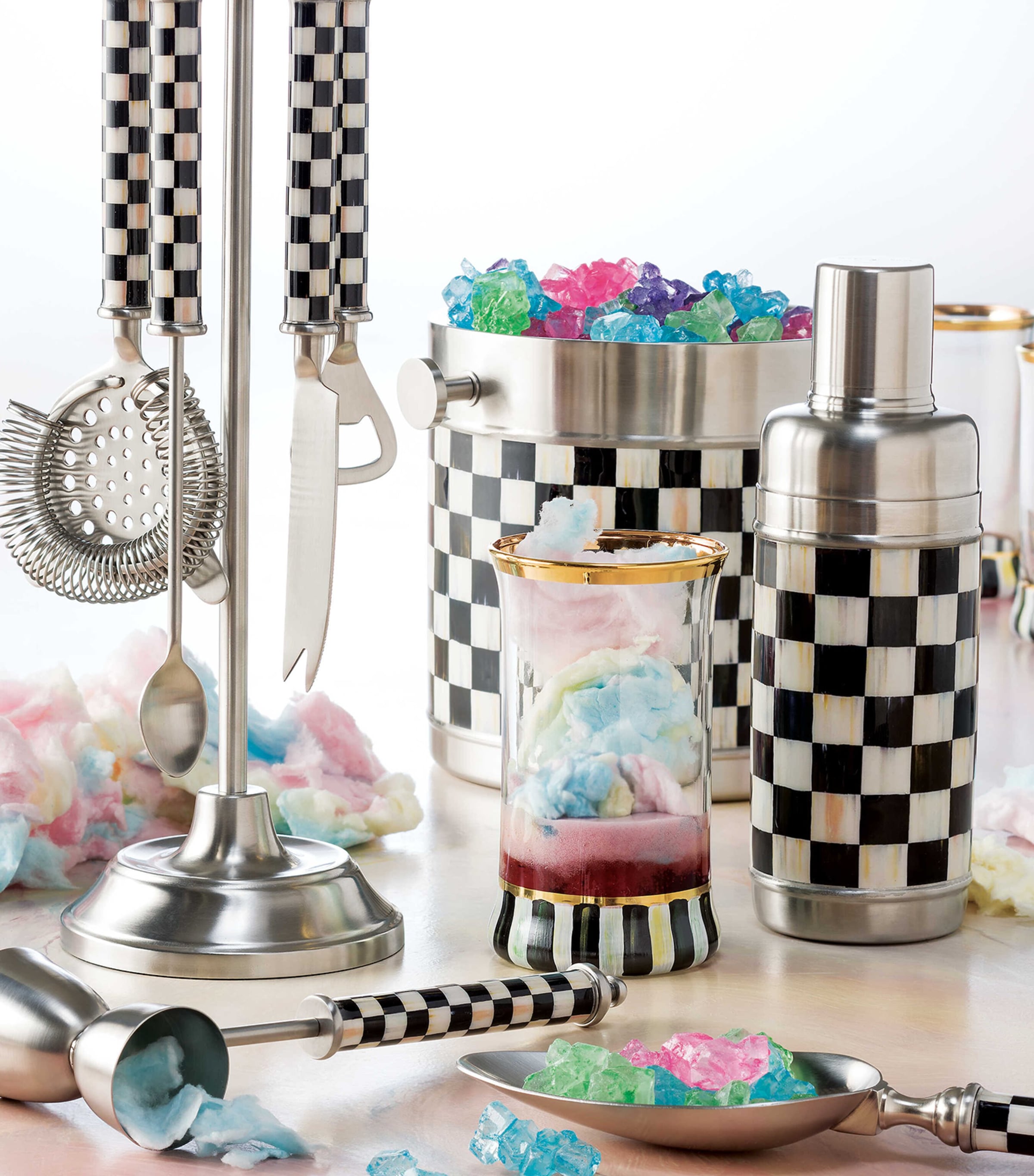 Courtly Check Cocktail Shaker BLACK Image 3