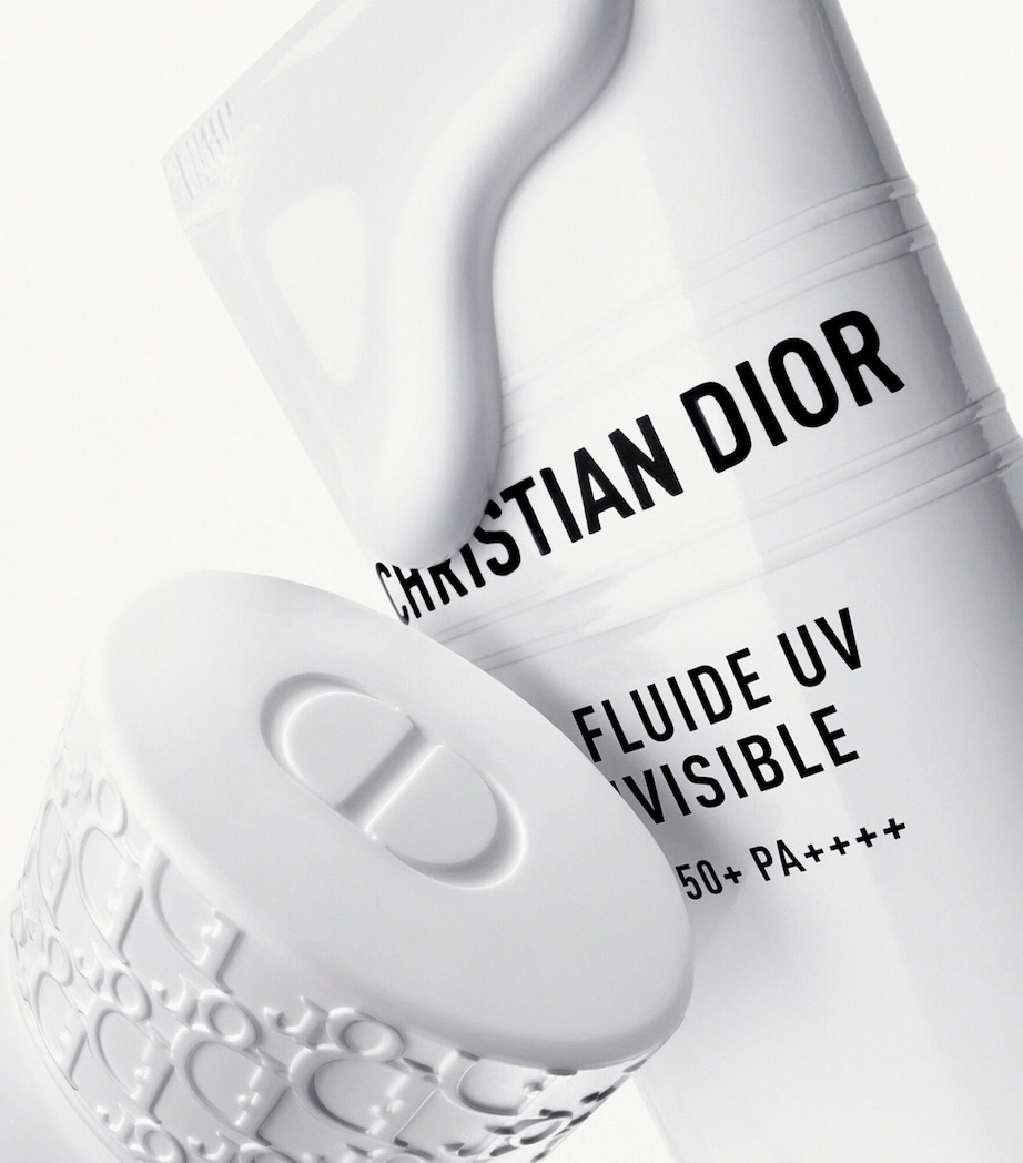 DIOR Hydrating Invisible UV Fluid SPF 50+ PA++++ (30ml) Image 5