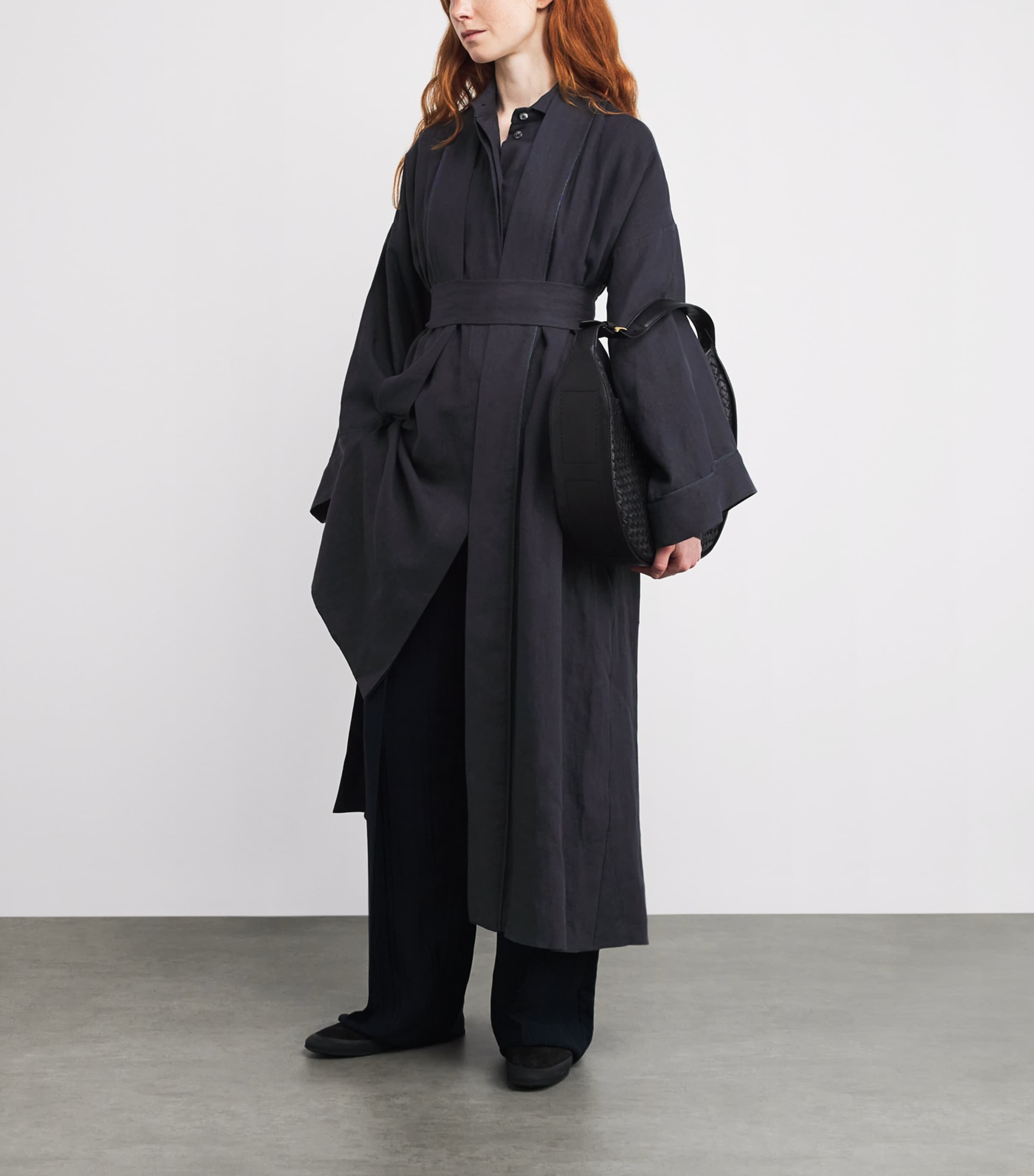 Eleventy Womens Linen Longline Shirt Carbone Image 2