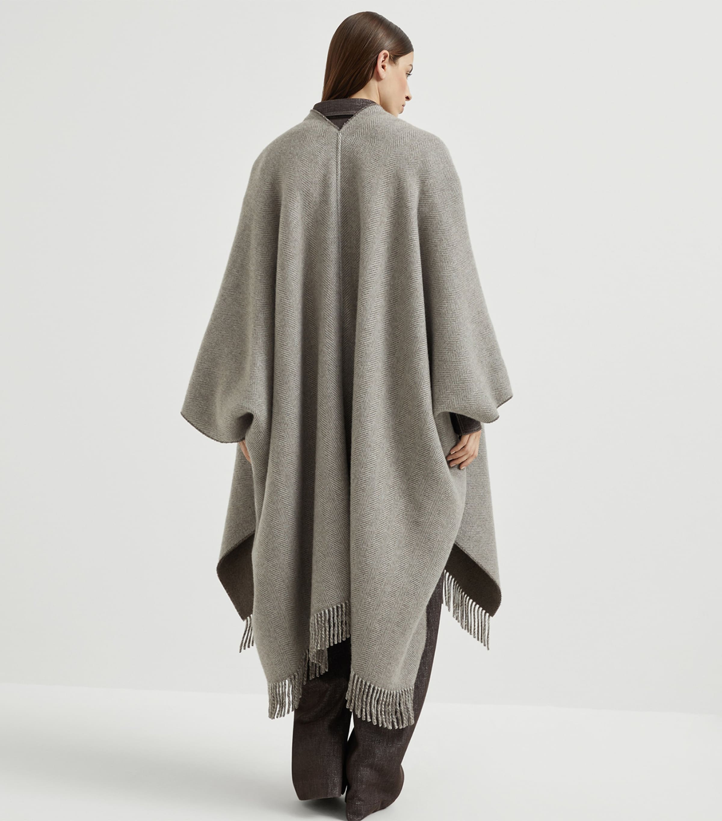 Cashmere Sparkling Poncho CYO16 Image 3