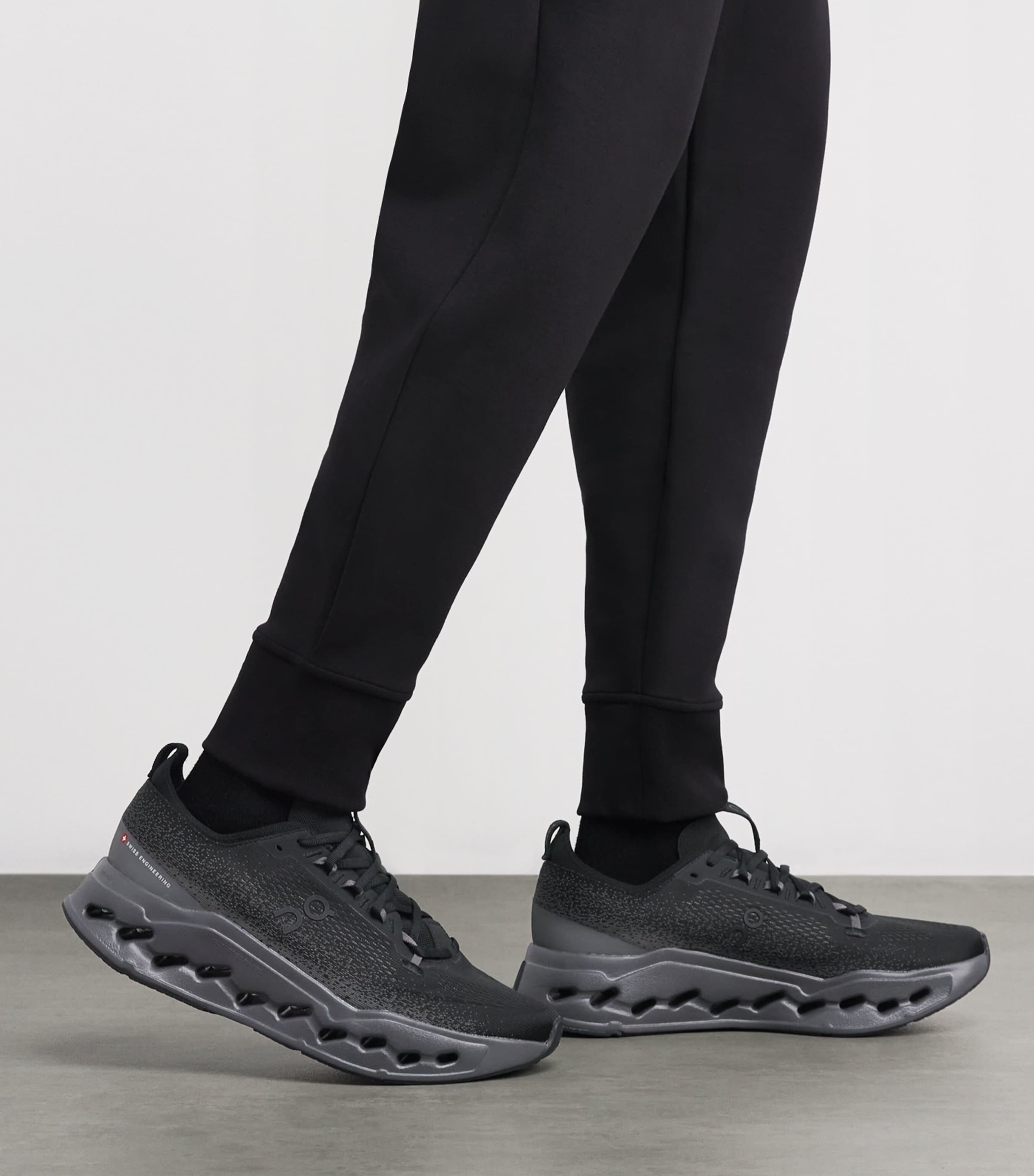 Cloudsurfer Max Trainers BLACK  ECLIPSE Image 2