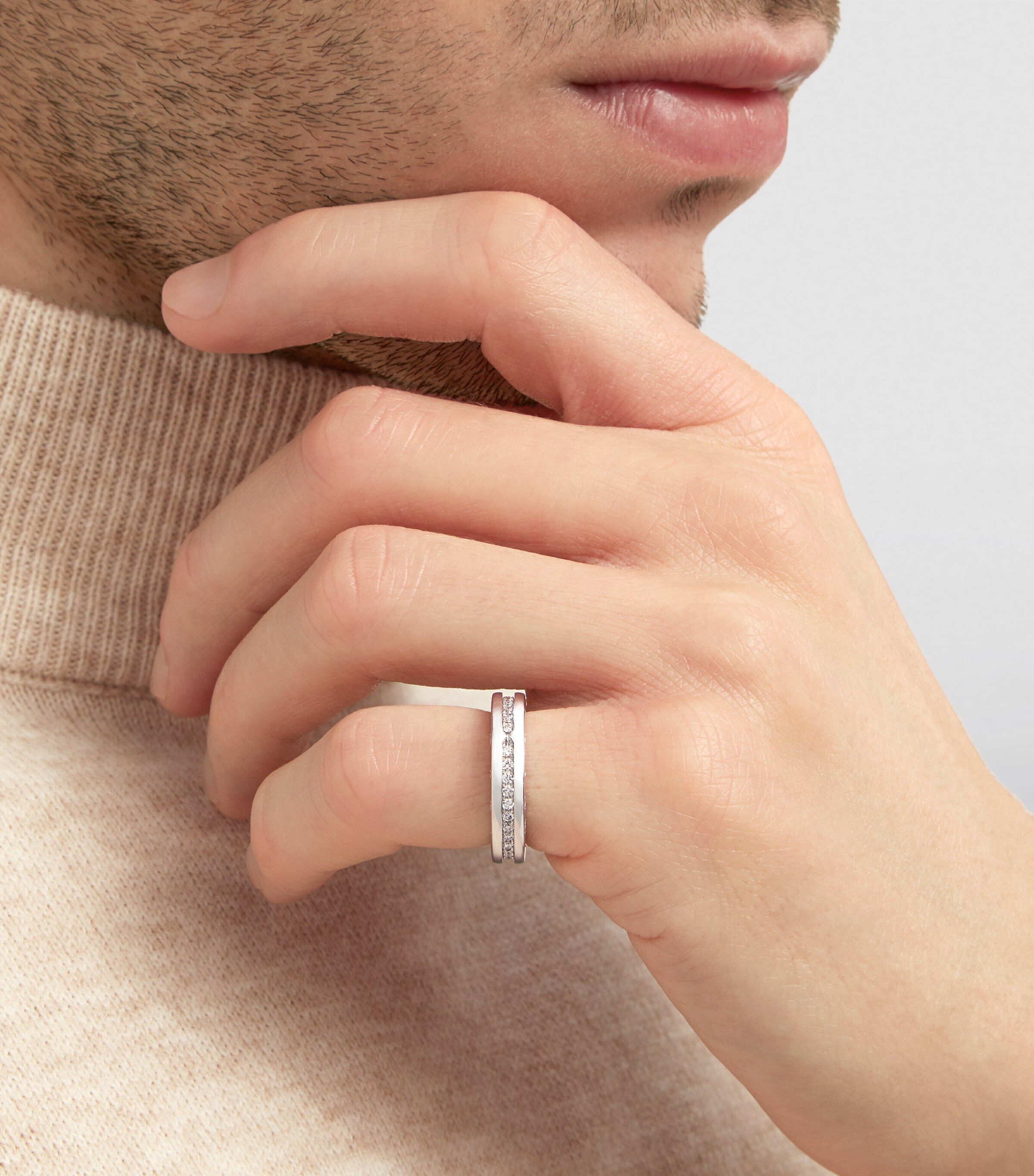 White Gold and Diamond B.zero1 One-Band Ring WHITE GOLD Image 5