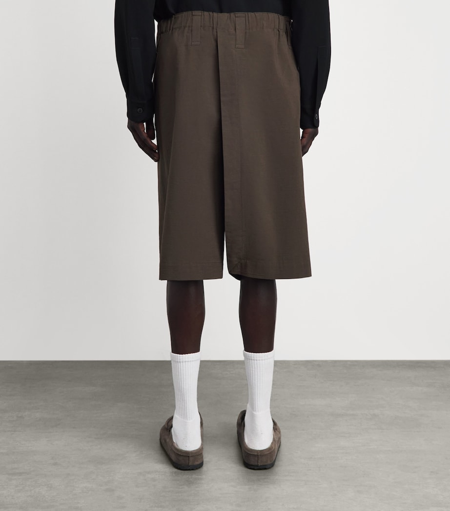 IM MEN Mens Wide-Leg Chino Shorts Dark Brown Image 5