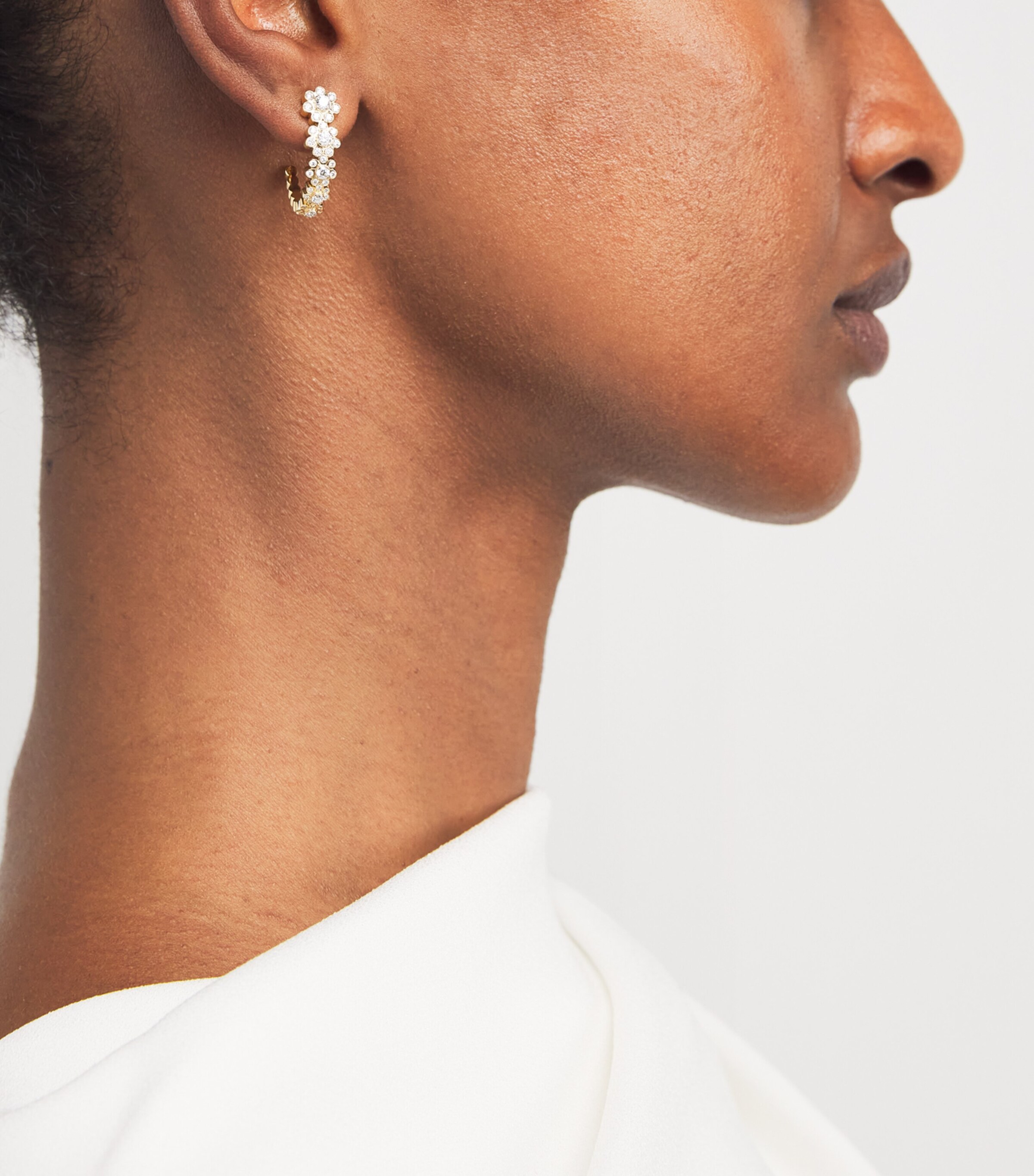 Sophie Bille Brahe Yellow Gold and Diamond Boucle Fleurs Hoop Earrings Yellow Gold Image 2