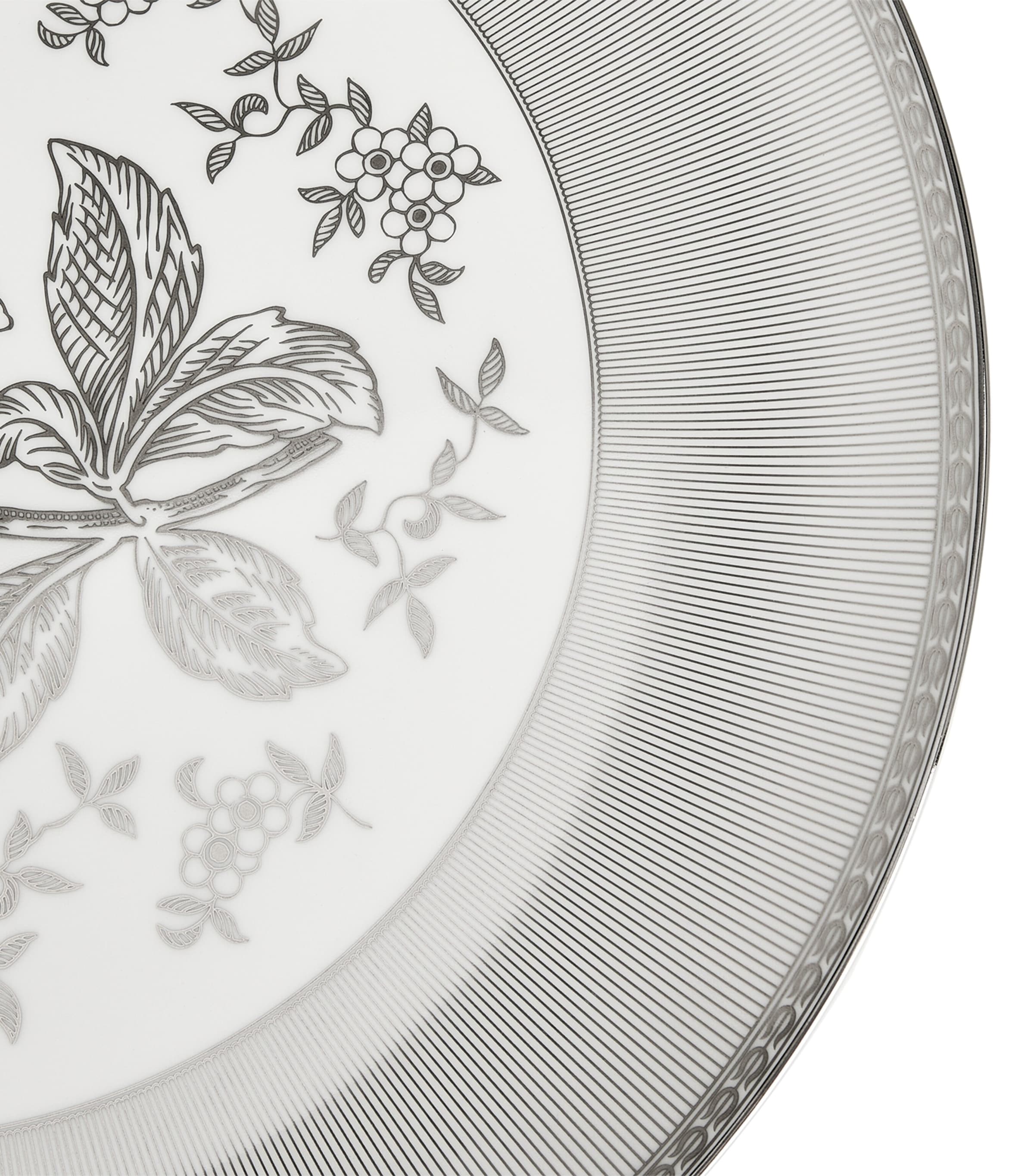 Wedgwood Bone China Silver Tonquin Plate (34cm) Silver Image 4