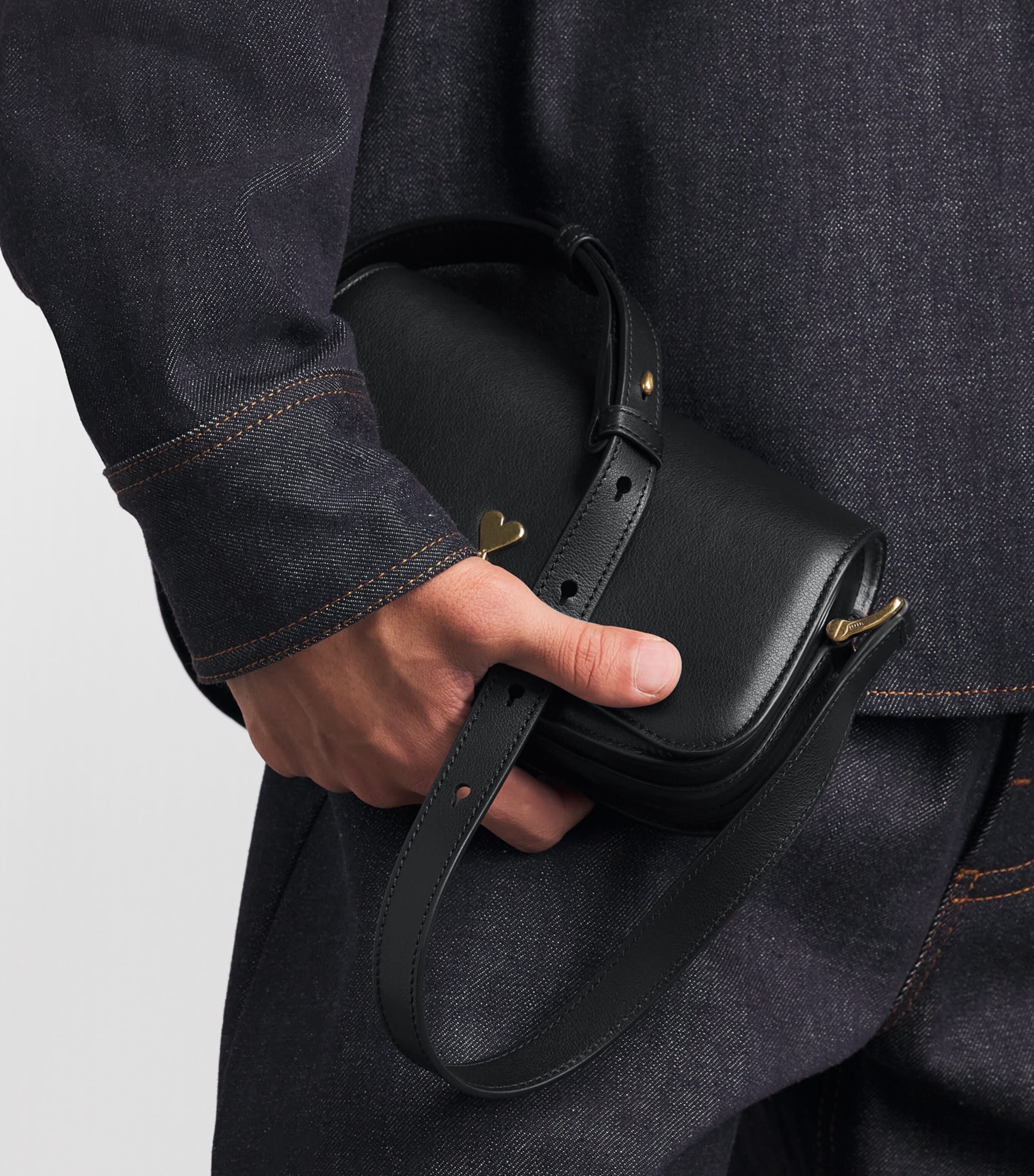 【値下げ】AMI Paris Shoulder bag Black AMI Paris Black Leather Paris Paris Shoulder Bag | Harrods US
