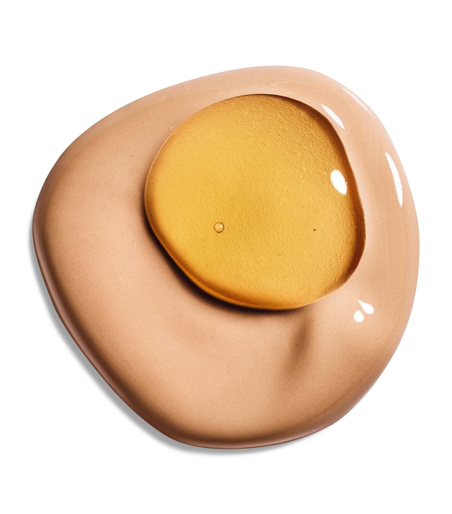 Clarins Double Serum Foundation Image 4