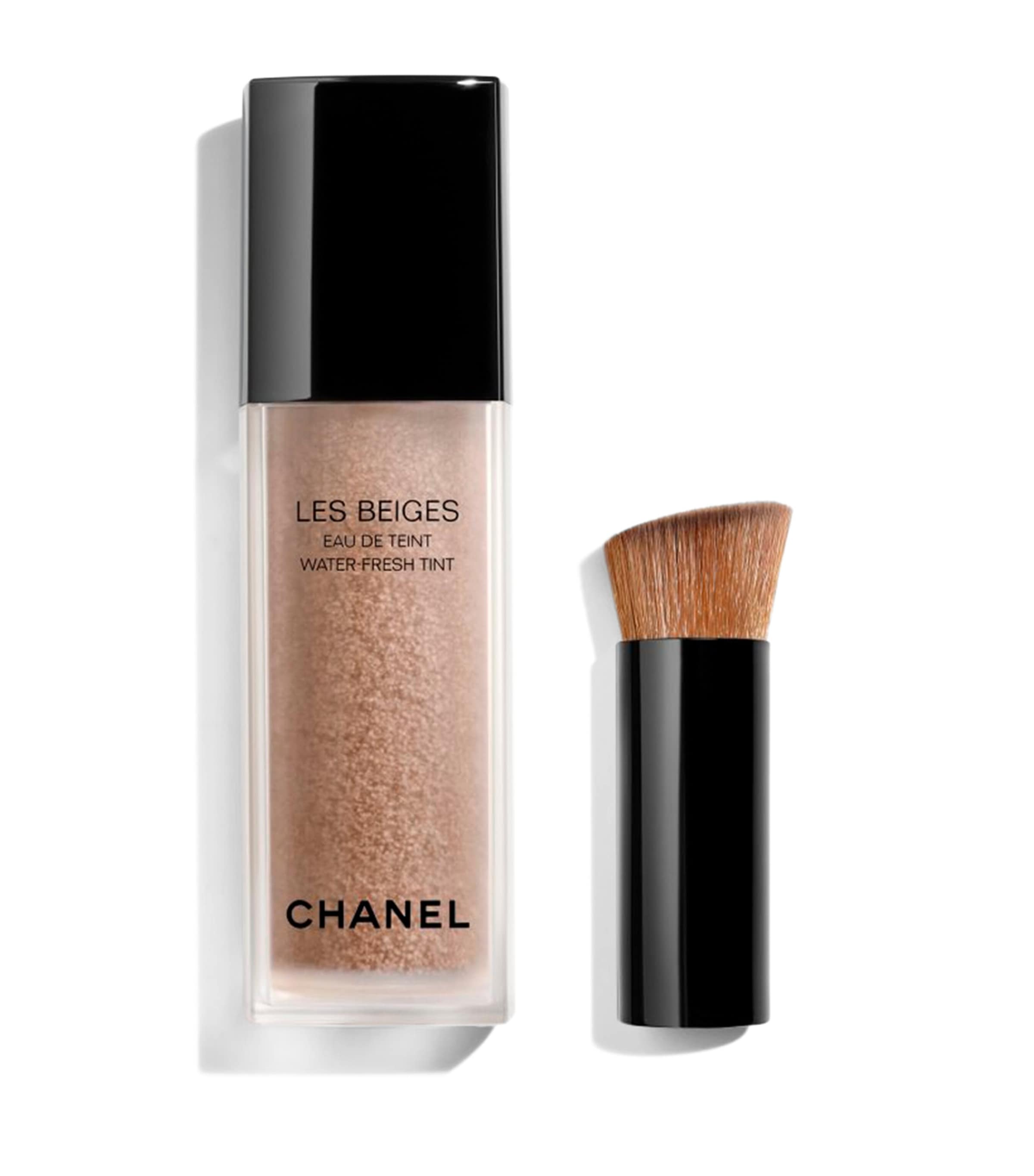 Shop Chanel Les Beiges Healthy Glow Tinted Moisturiser In Neutral