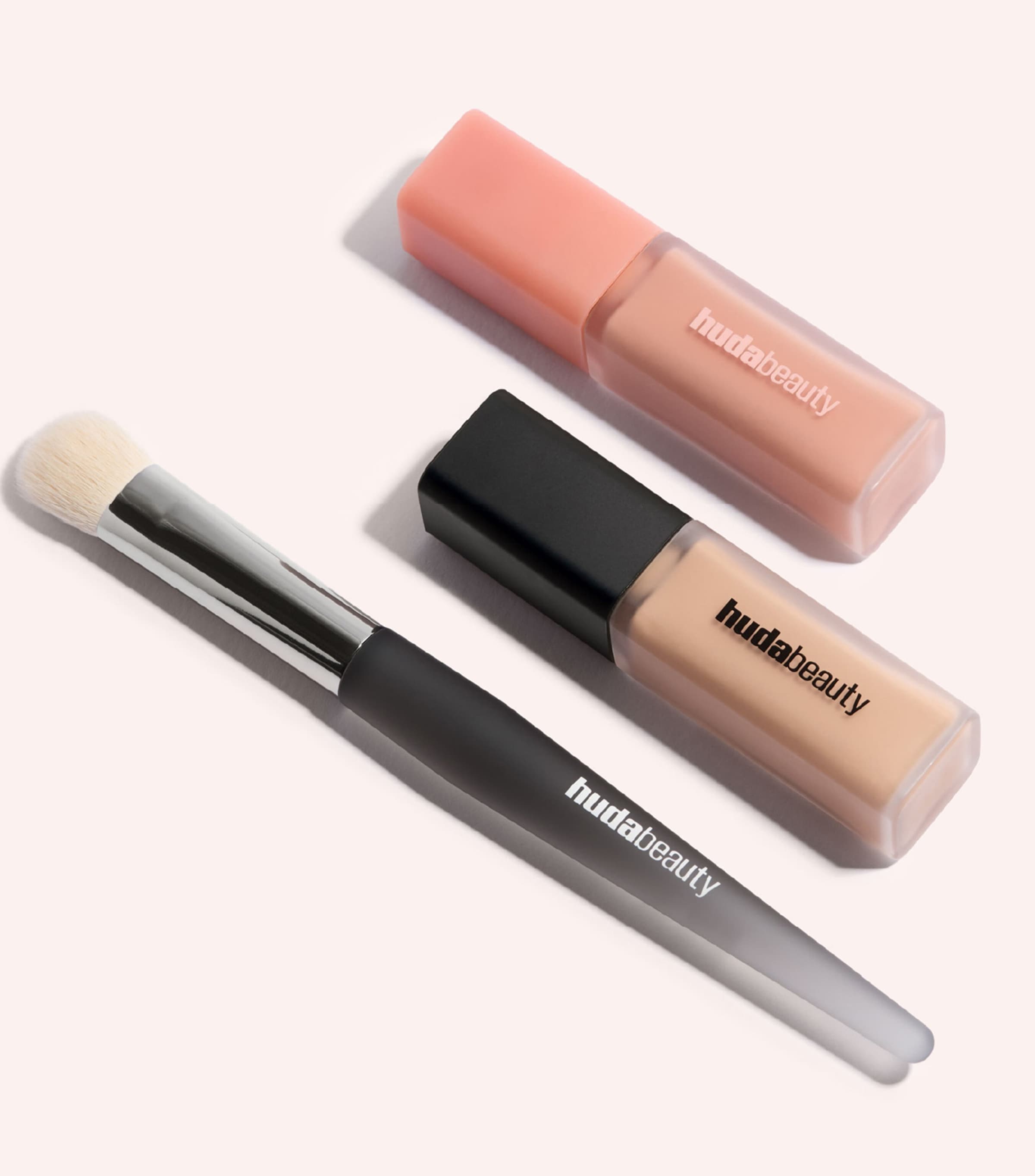 Undereye Buff Brush NO COLOUR Image 3