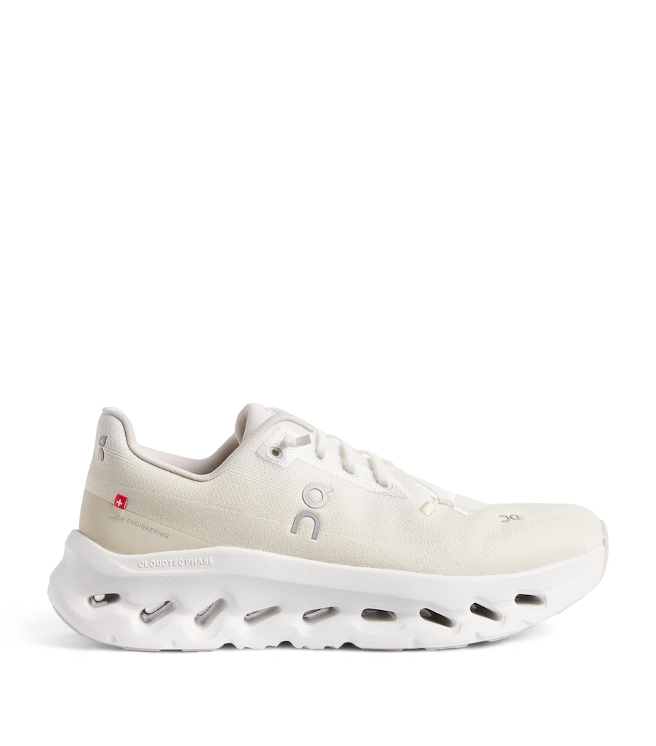 On Cloudtilt Trainers White | Bran Image 1