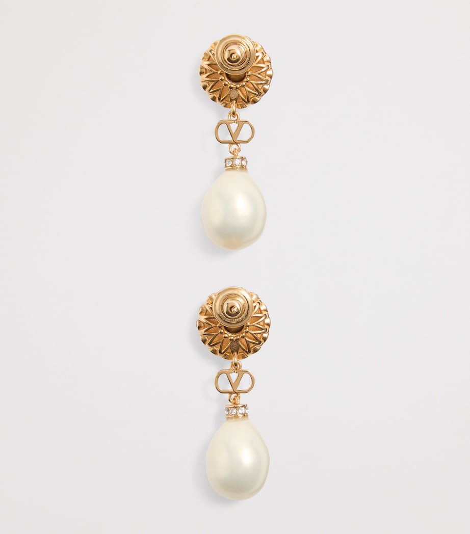 VLogo Signature Pearl Earrings RFR Image 4