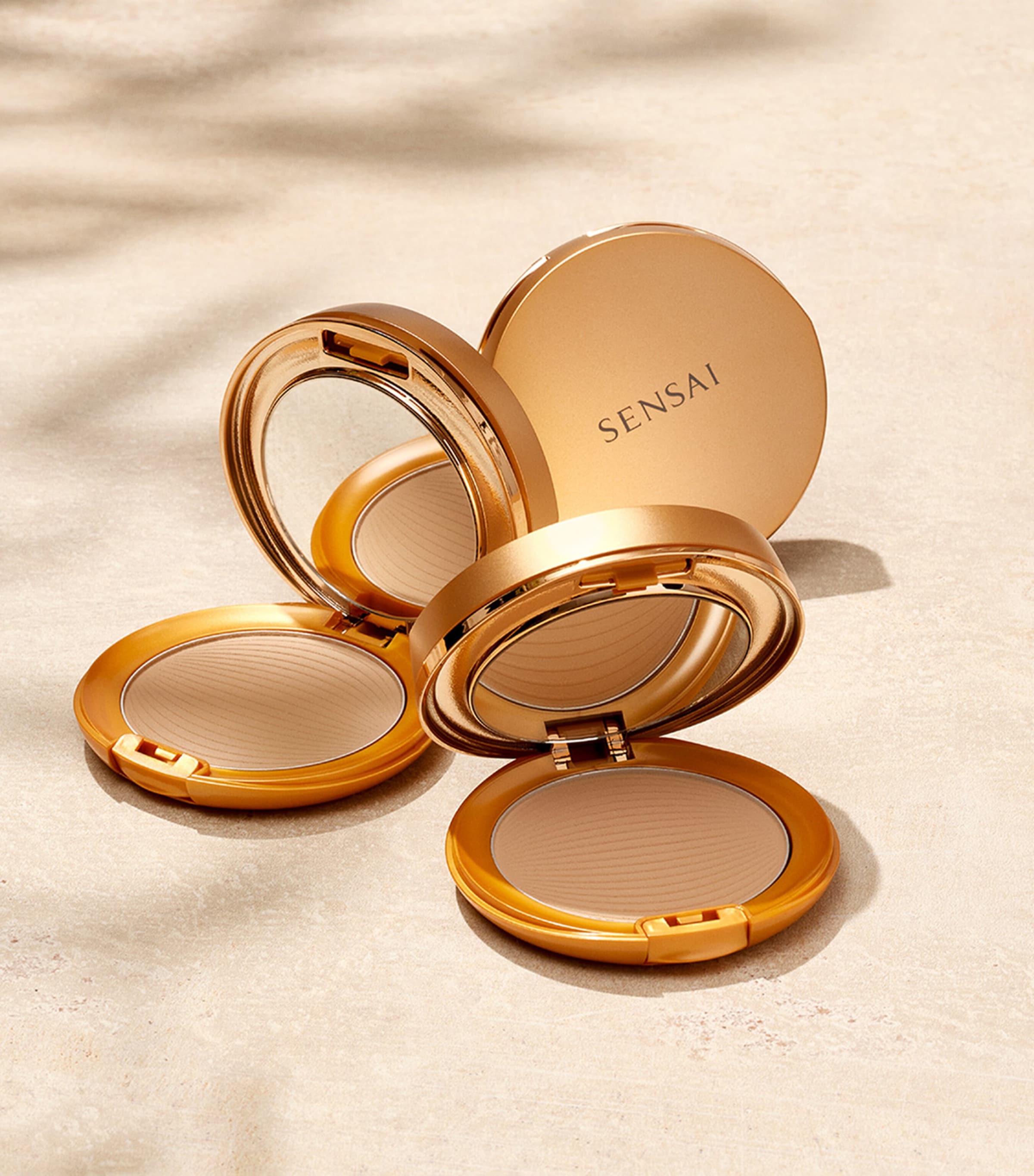 Silky Bronze Natural Veil Compact Foundation SC02 NATURAL Image 4