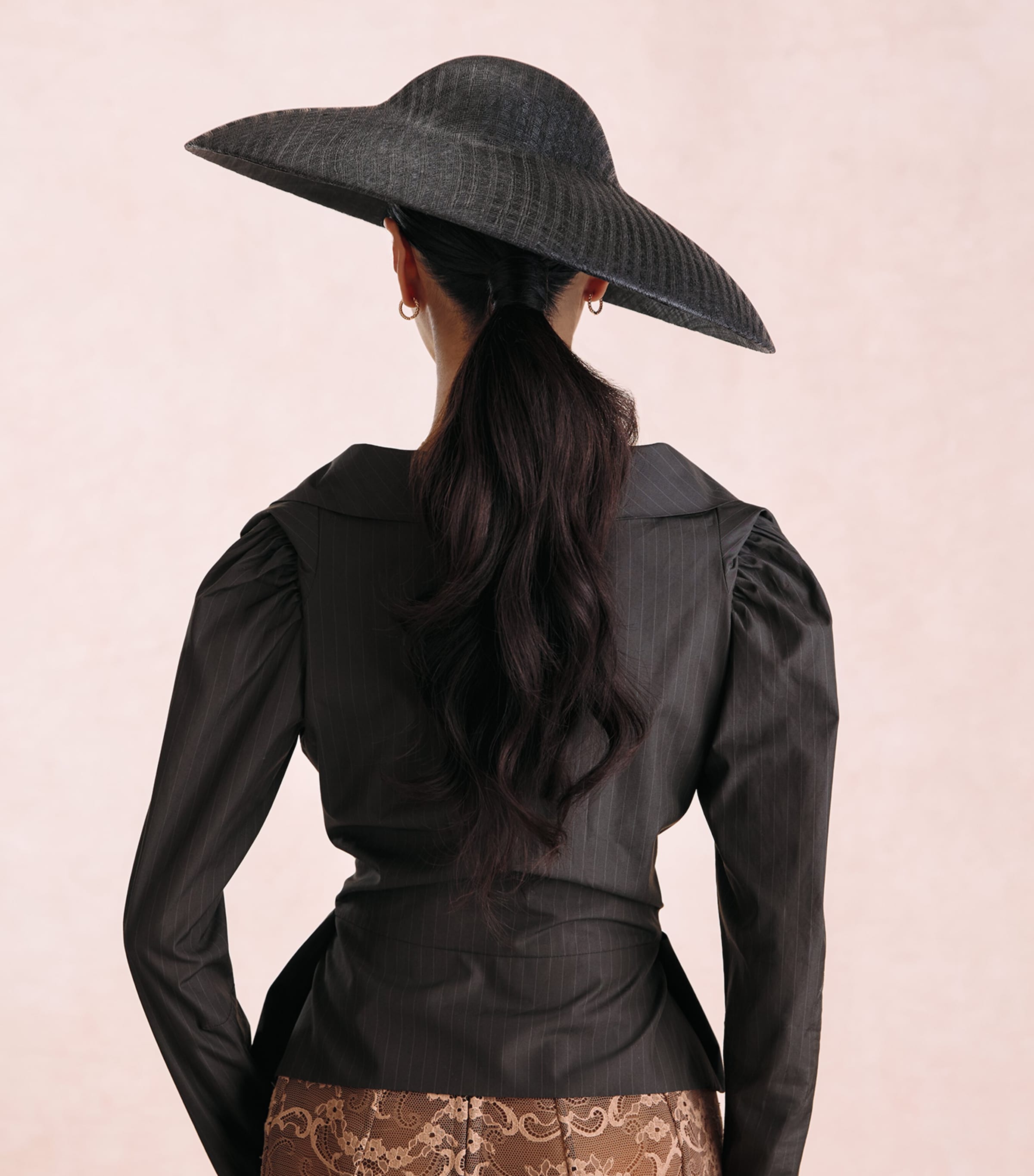 EMILY-LONDON Straw Suzanne Hat Black Image 4