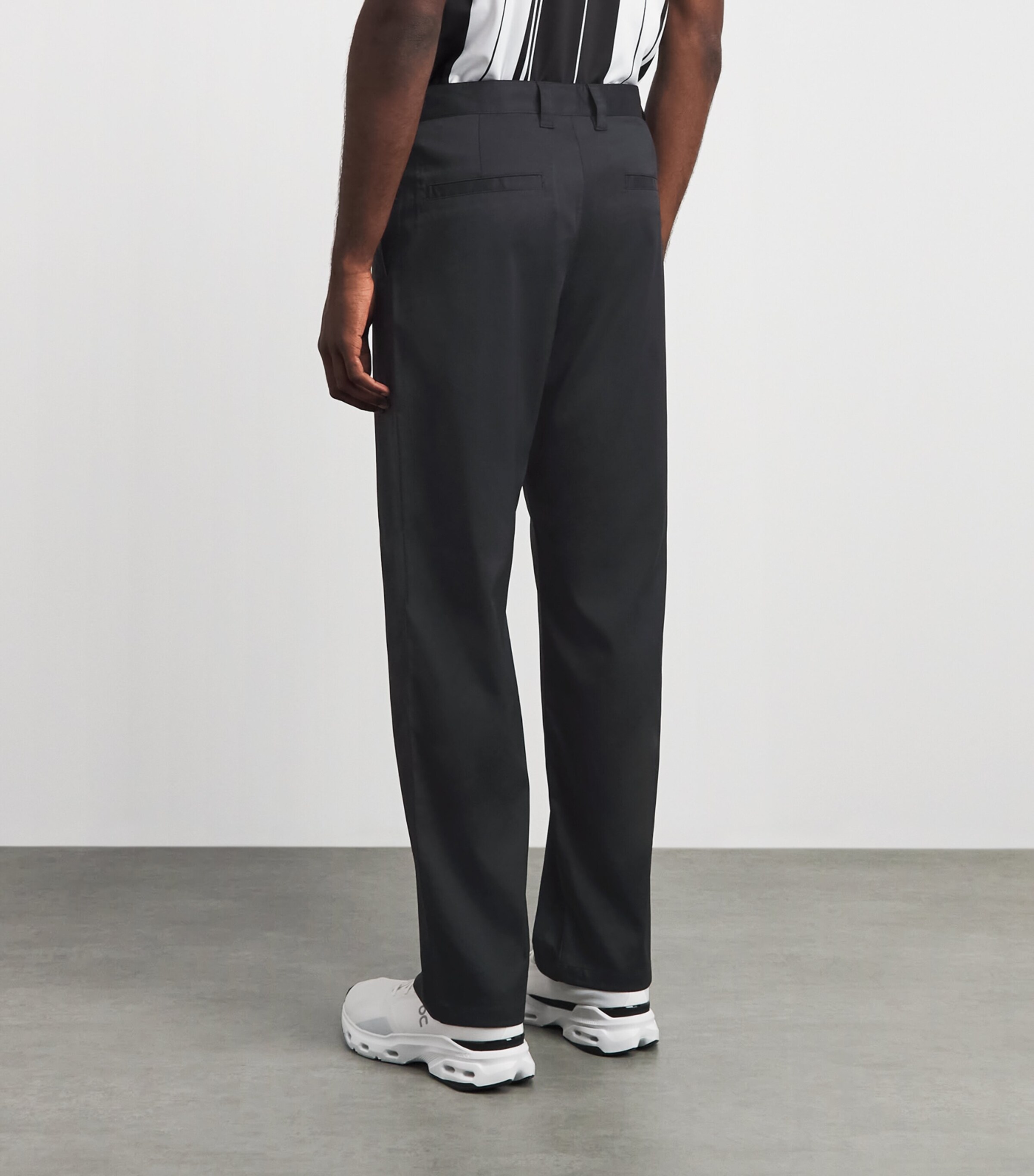 J Lindeberg Mens 30Y Devyn Golf Trousers Black Image 5