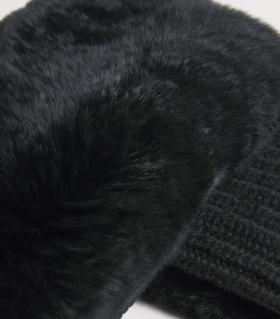 Rex Rabbit Mittens C99 Image 4