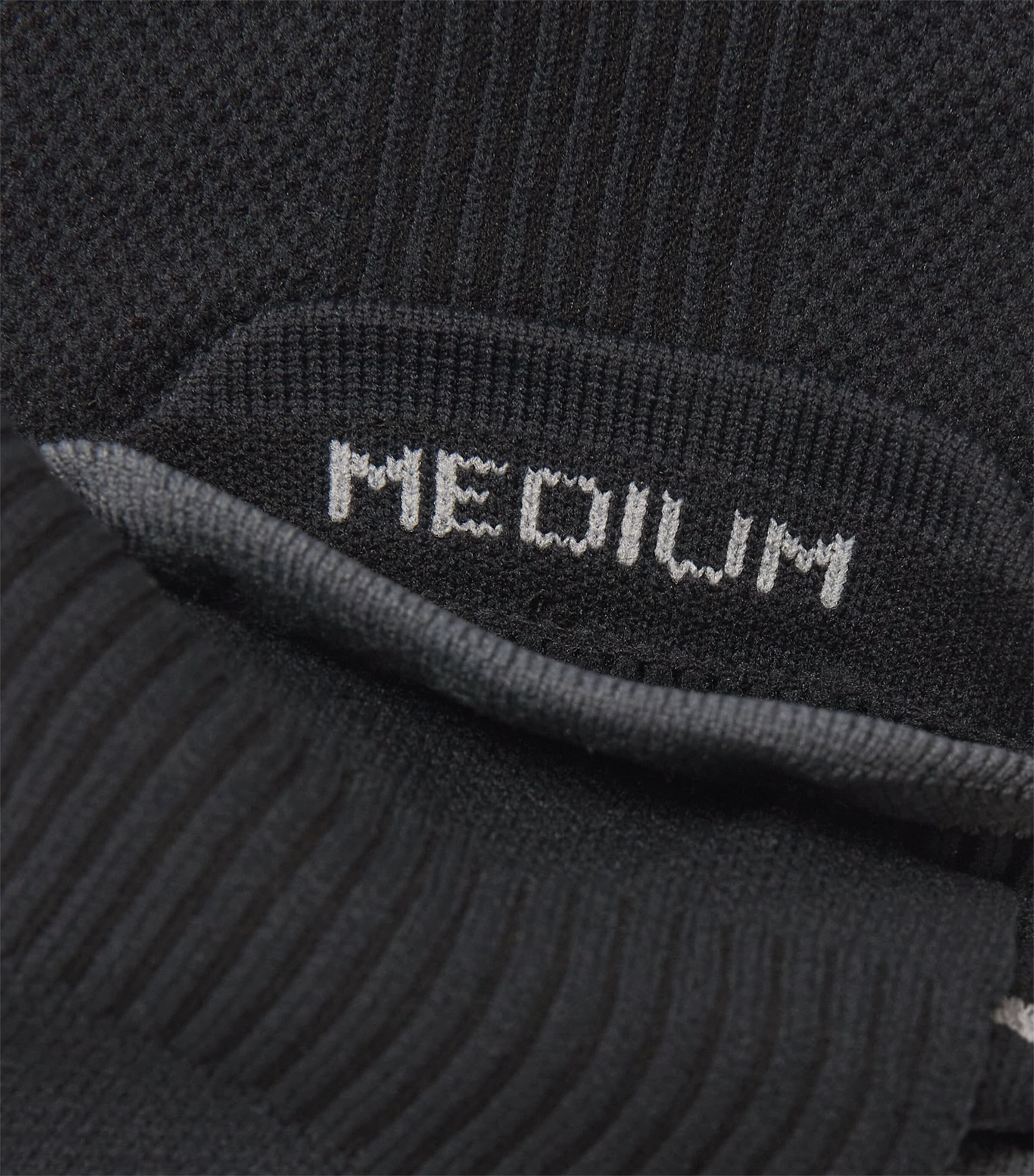 Performance Run Low Socks BLACK | ECLIPSE Image 2