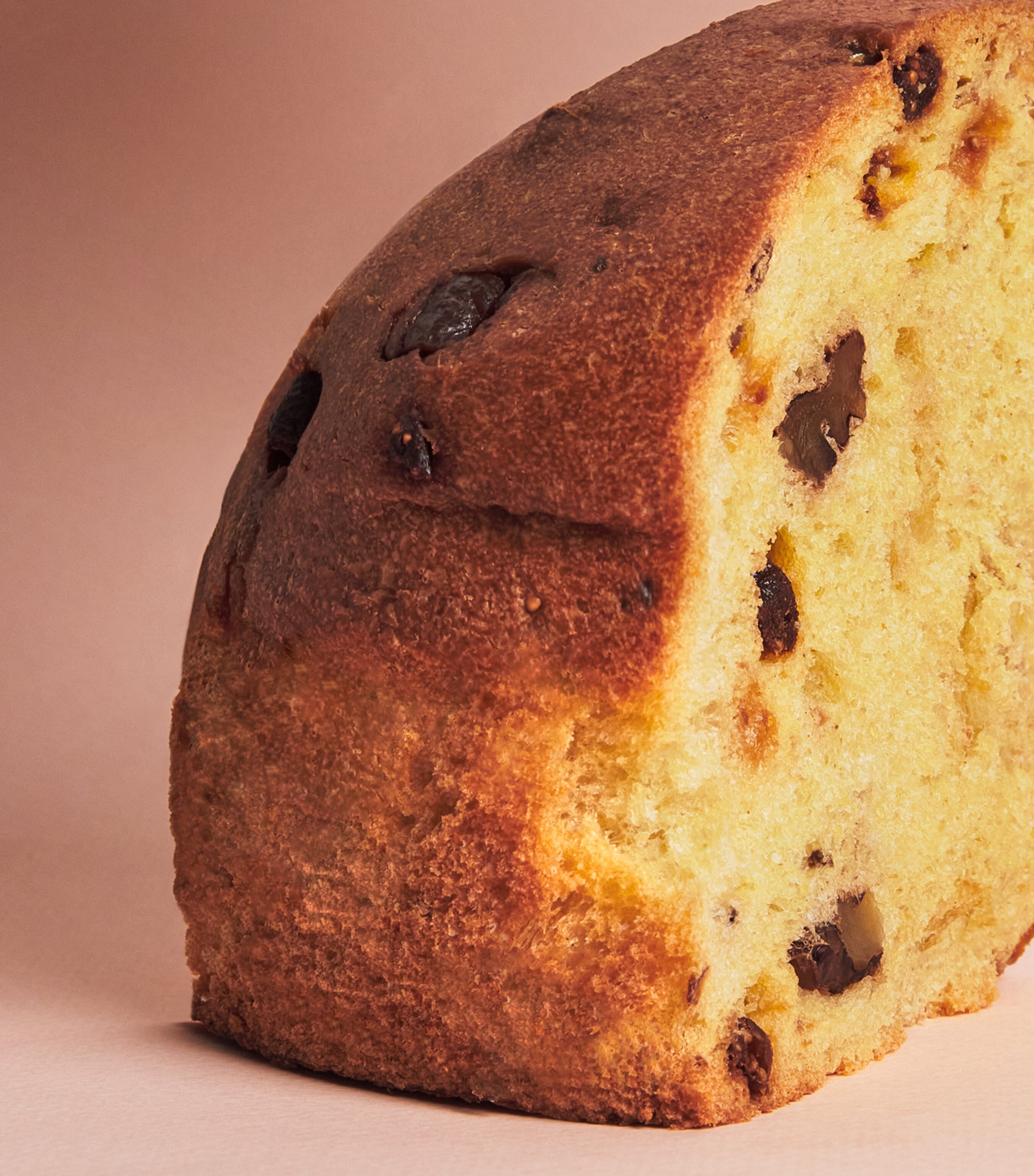 Harrods Fig & Walnut Panettone (750g) Image 2