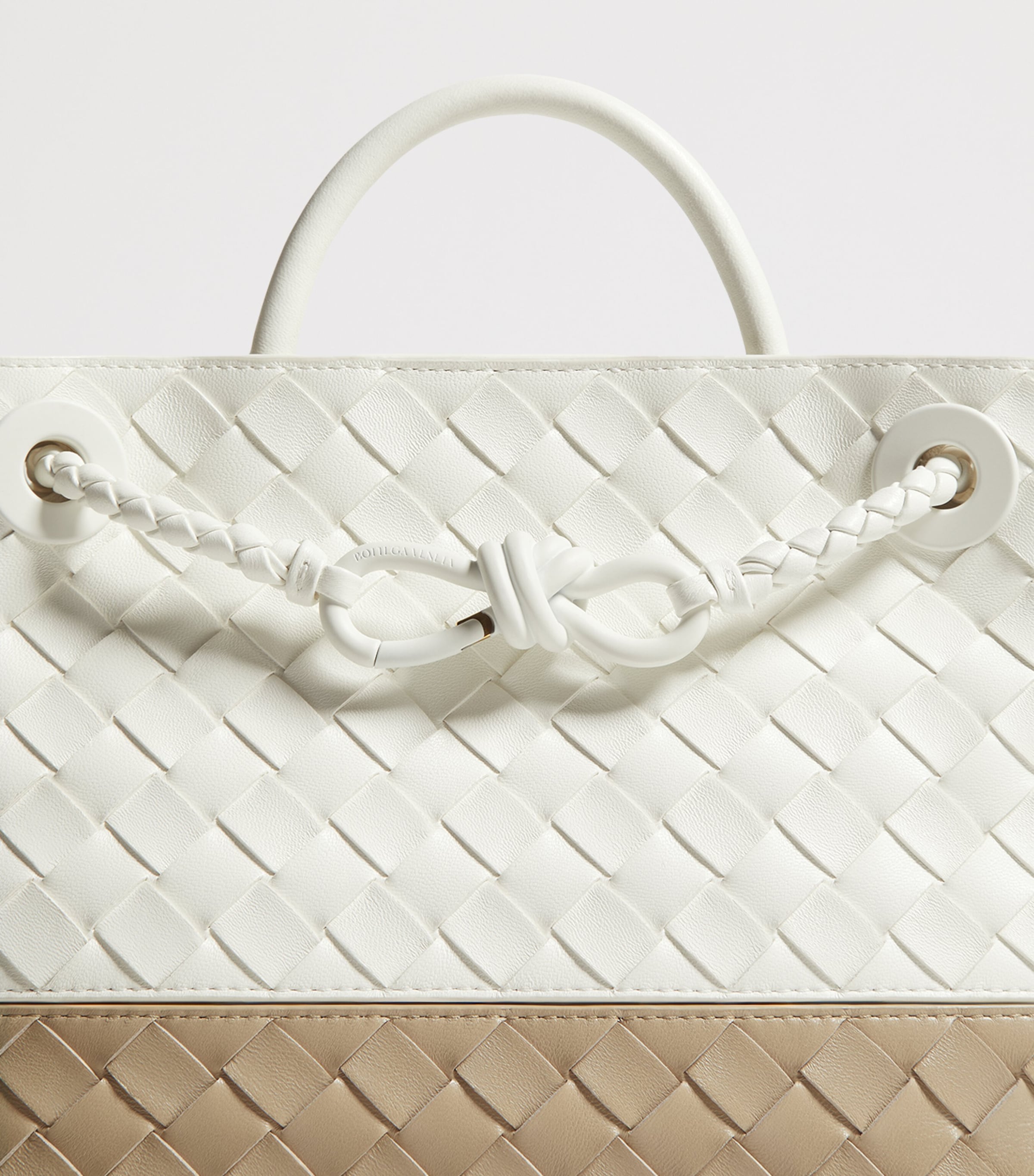 Bottega Veneta Womens Small Leather Andiamo Top-Handle Bag Image 5