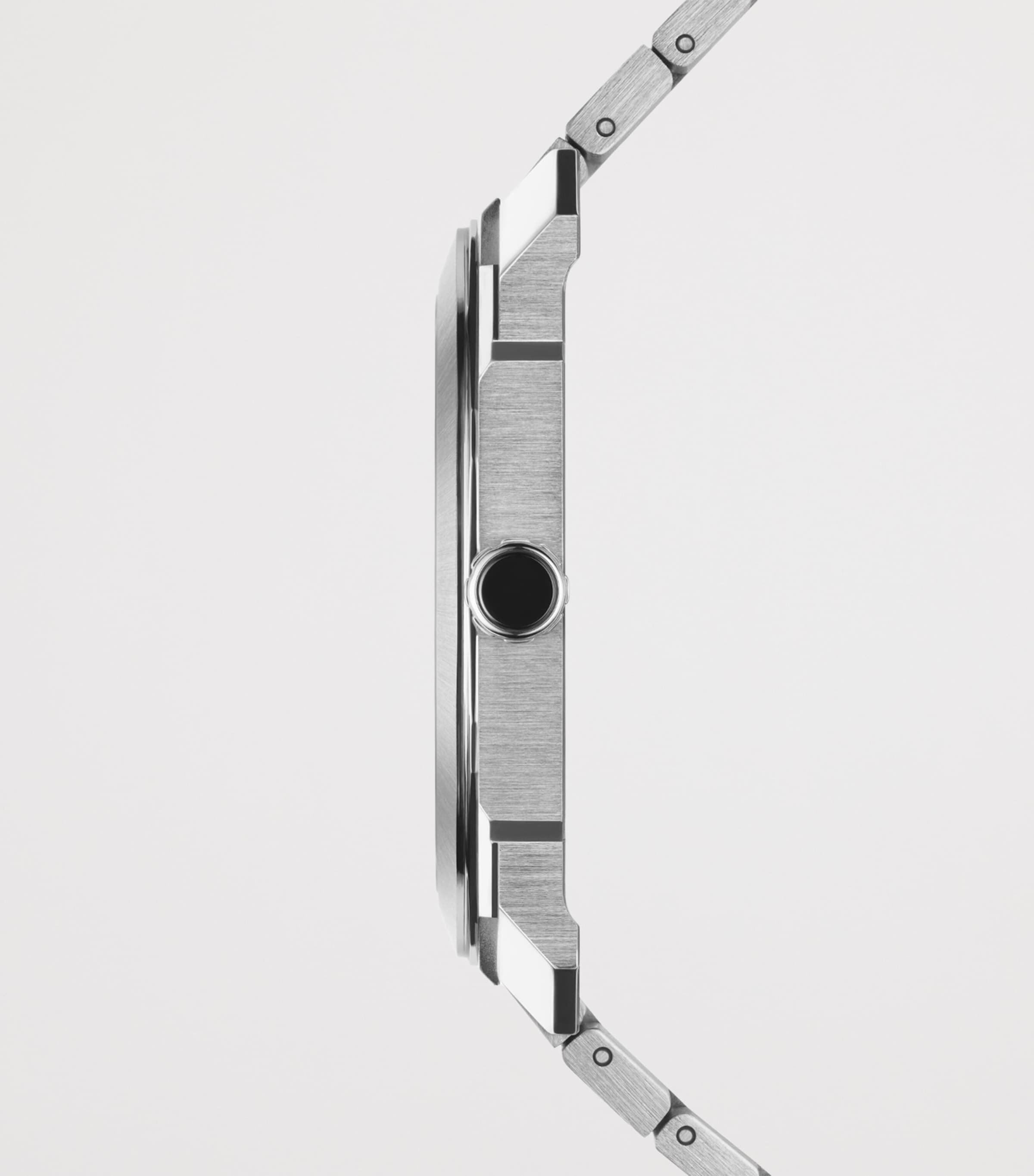 Bvlgari Titanium Octo Finissimo Automatic Watch 37mm Grey Image 4