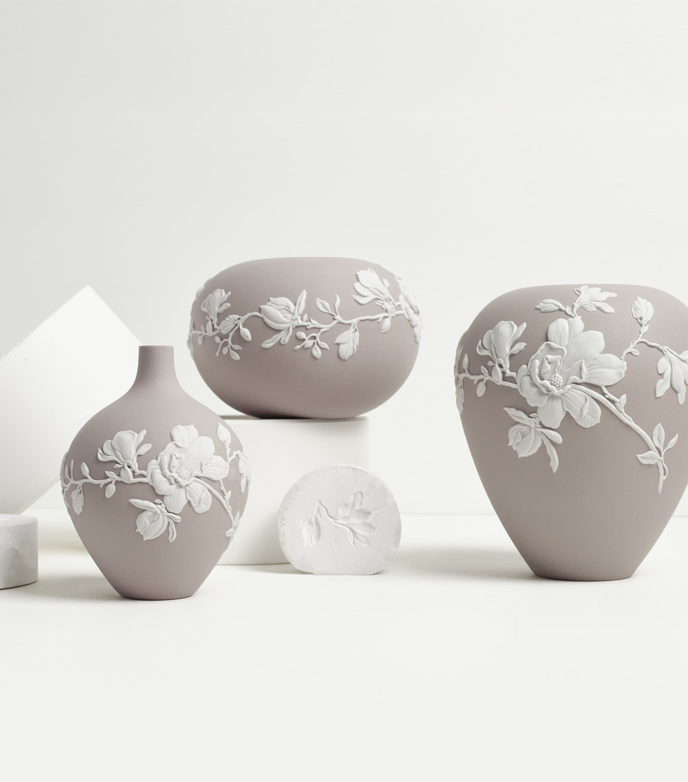 Magnolia Blossom Rose Bowl (11cm) BROWN Image 2