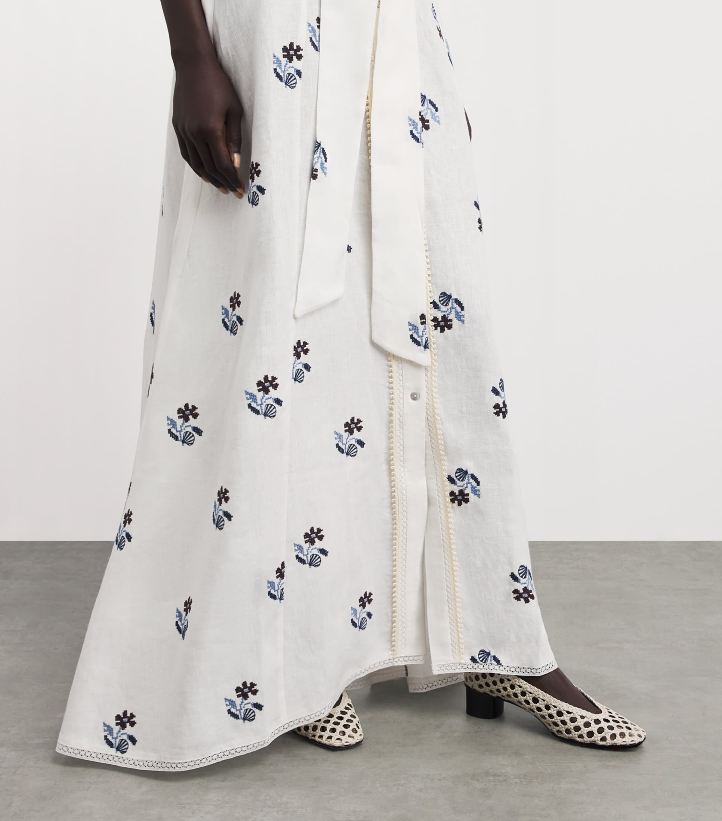 LUG VON SIGA Womens Linen Embroidered Vera Maxi Dress Offwhite Image 5