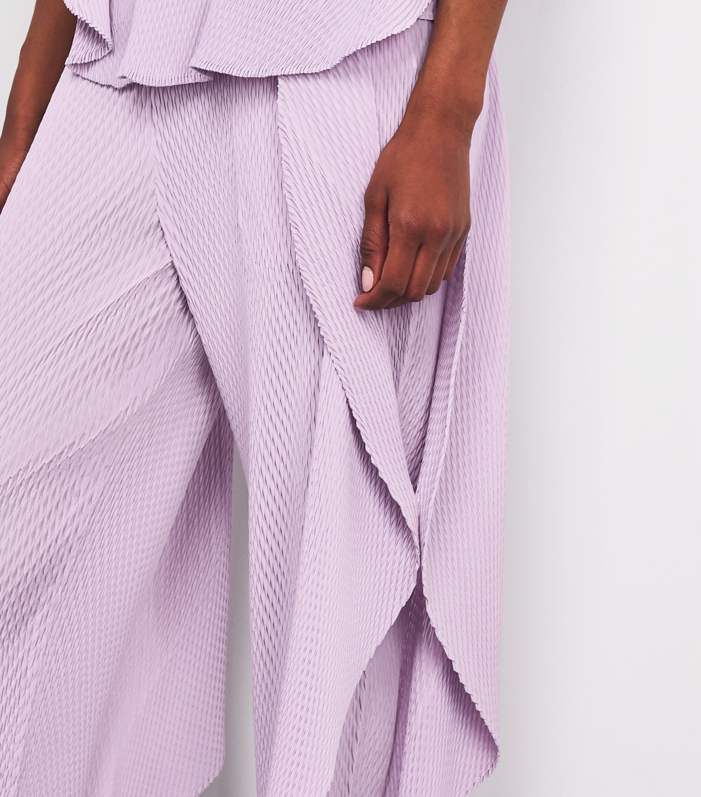 Orbicular Pleats Trousers LIGHT PURPLE Image 6