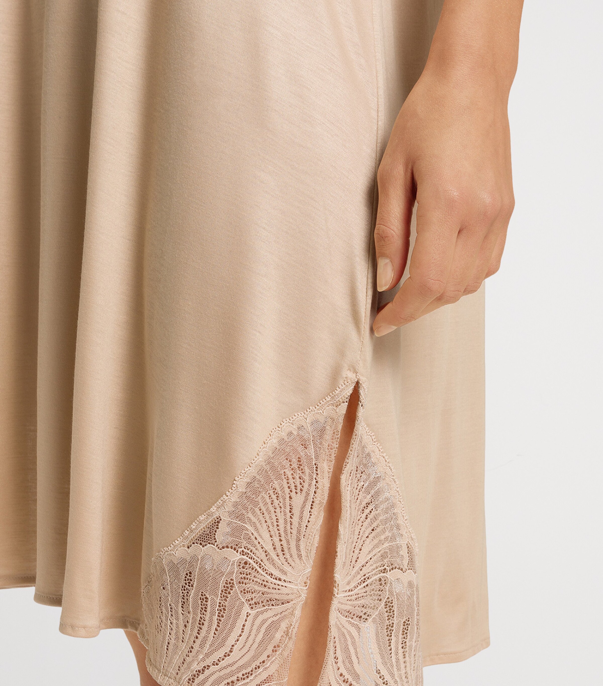 Hanro Lace-Trim Lilith Nightdress | Women Clothing | Nightwear | Nightdresses | Designers | Hanro Hanro Lace-Trim Lilith Nightdress | Women Clothing | Nightwear | Nightdresses | Designers | Hanro