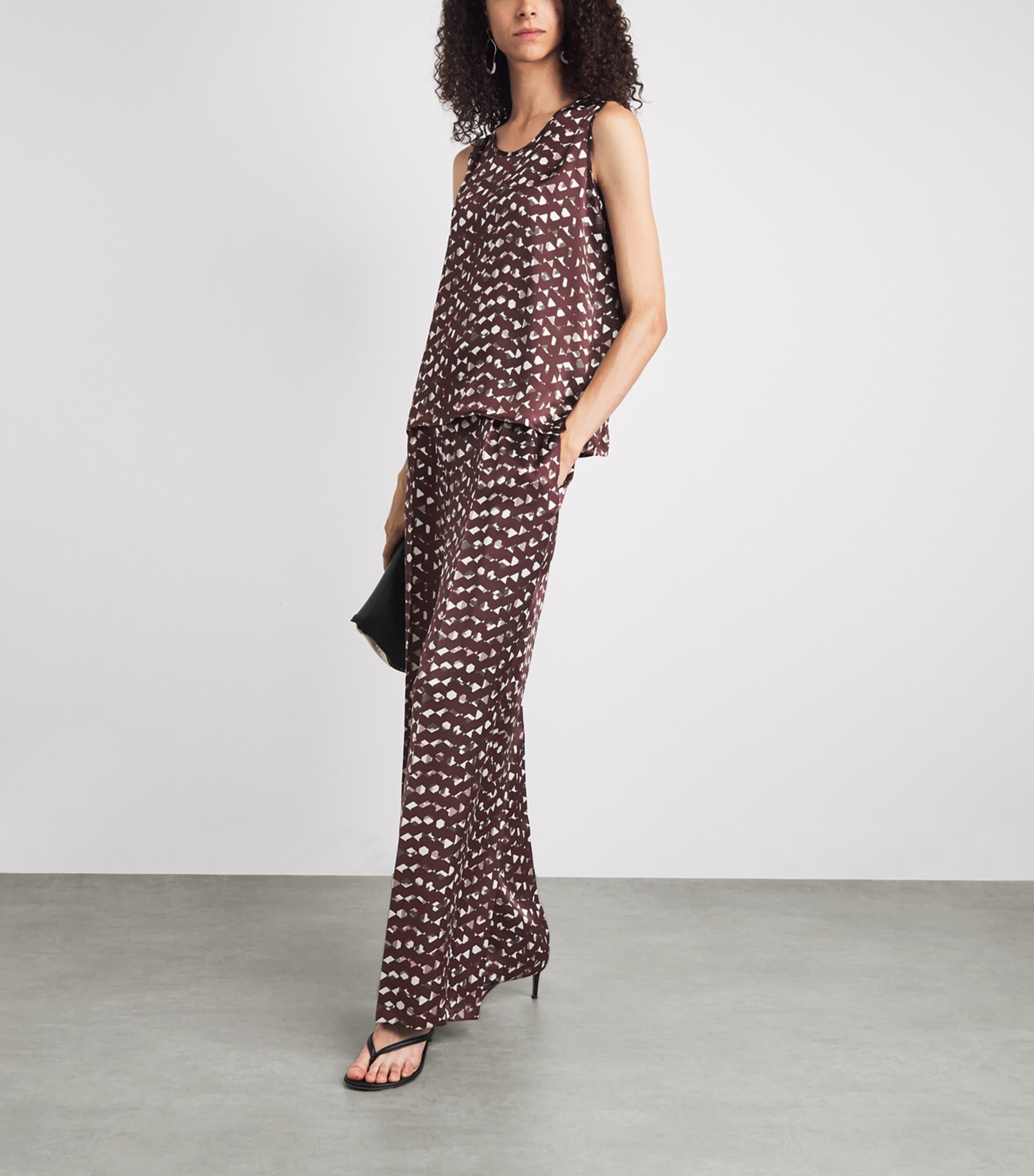 Kiton Womens Silk Printed Sleeveless Top Bordeaux Print Image 2