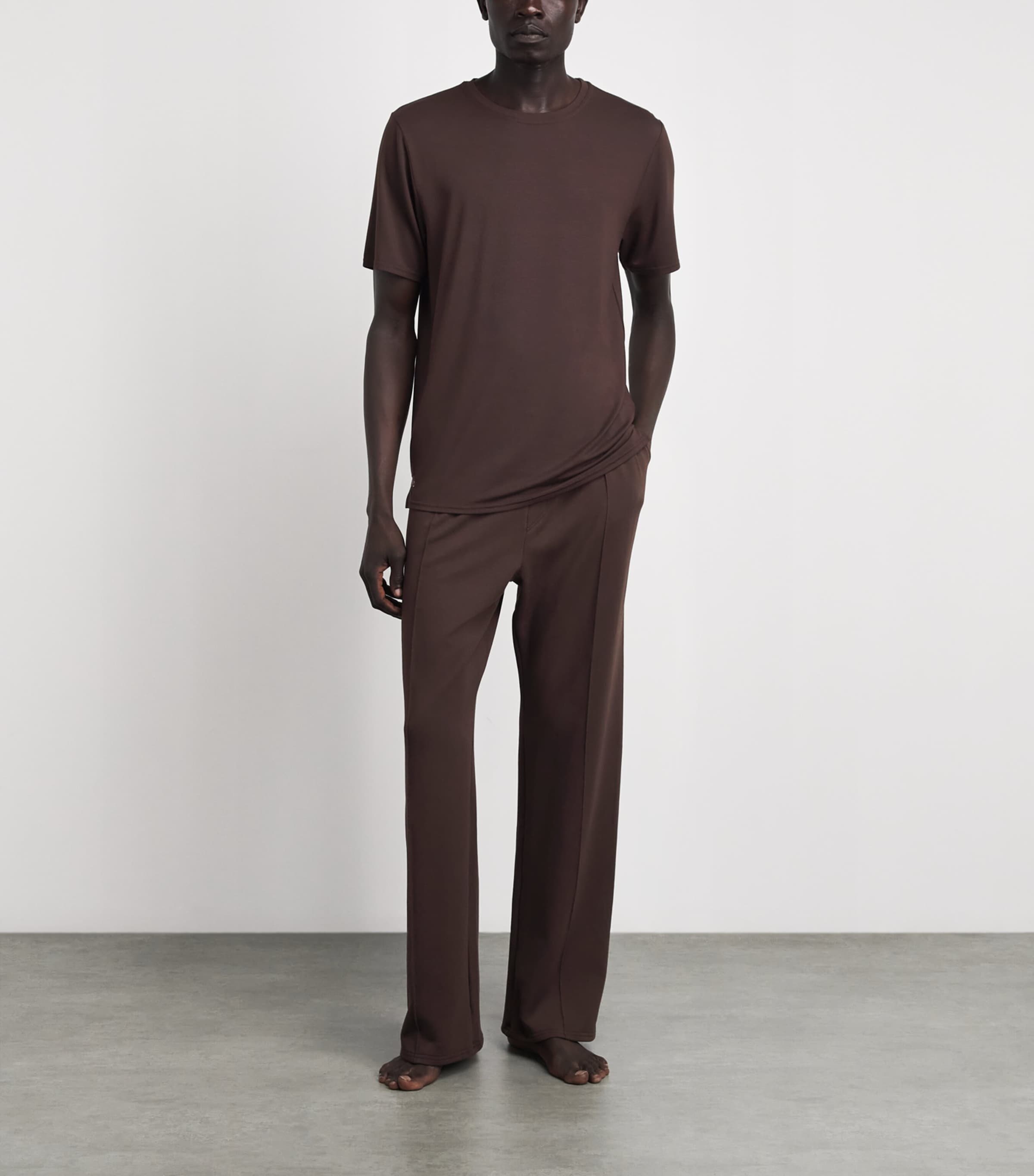 Homebody Mens Stretch-Modal Lounge T-Shirt Coffee Bean Image 2