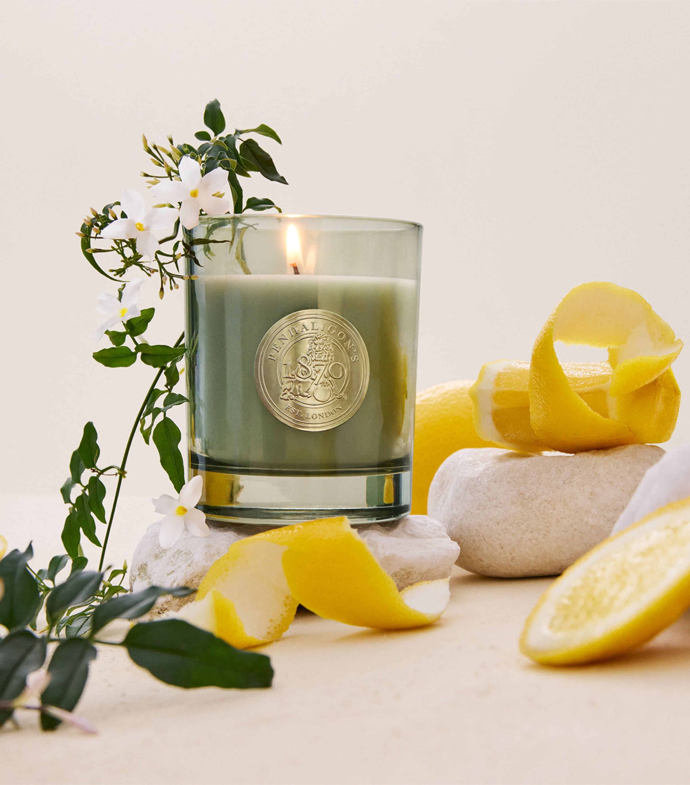 Penhaligon's Posh Home Luna Candle (200g) Image 3
