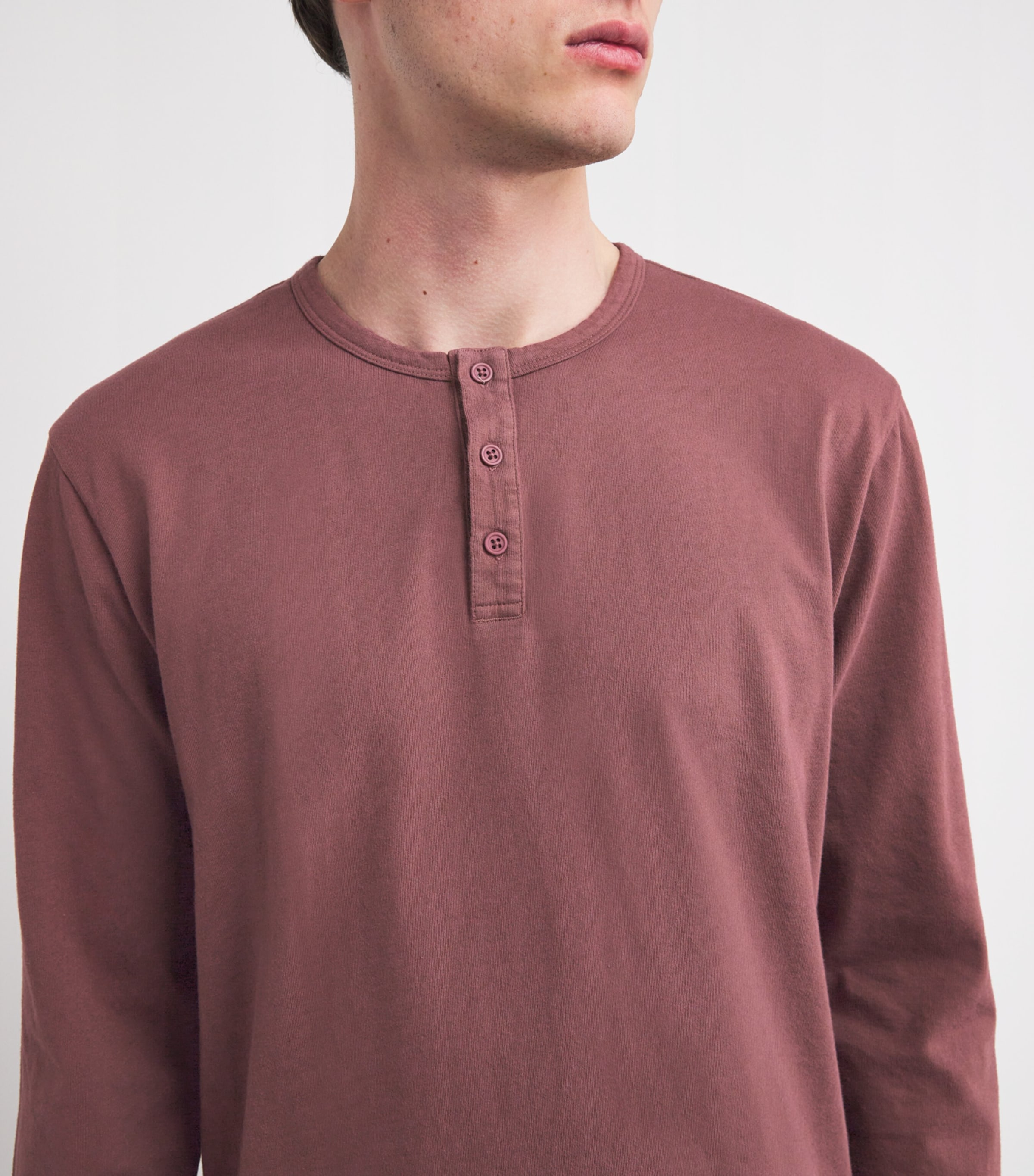 Vince Mens Cotton Henley Top Wshd Brik Red Image 6