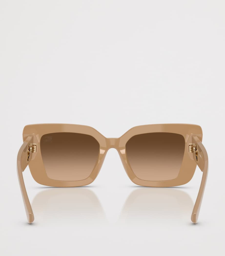 Oversized Cat Eye Sunglasses 399074 Image 4