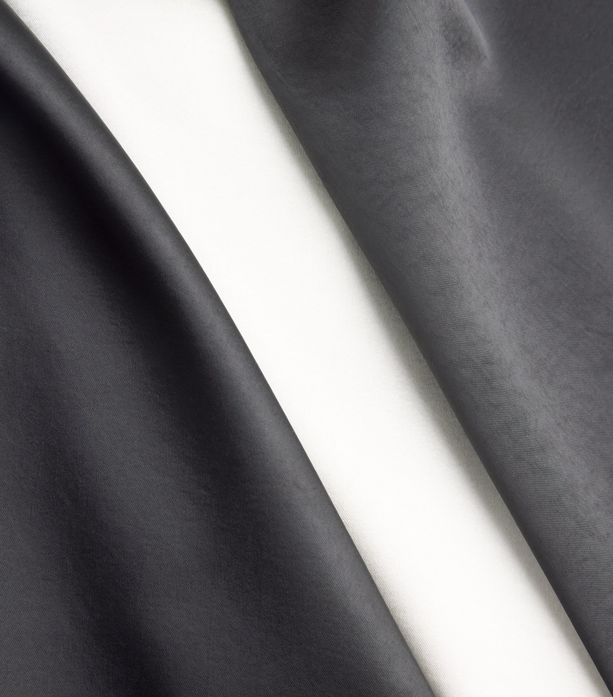 Scarf-Detail Blouse BLACK/IVORY Image 2