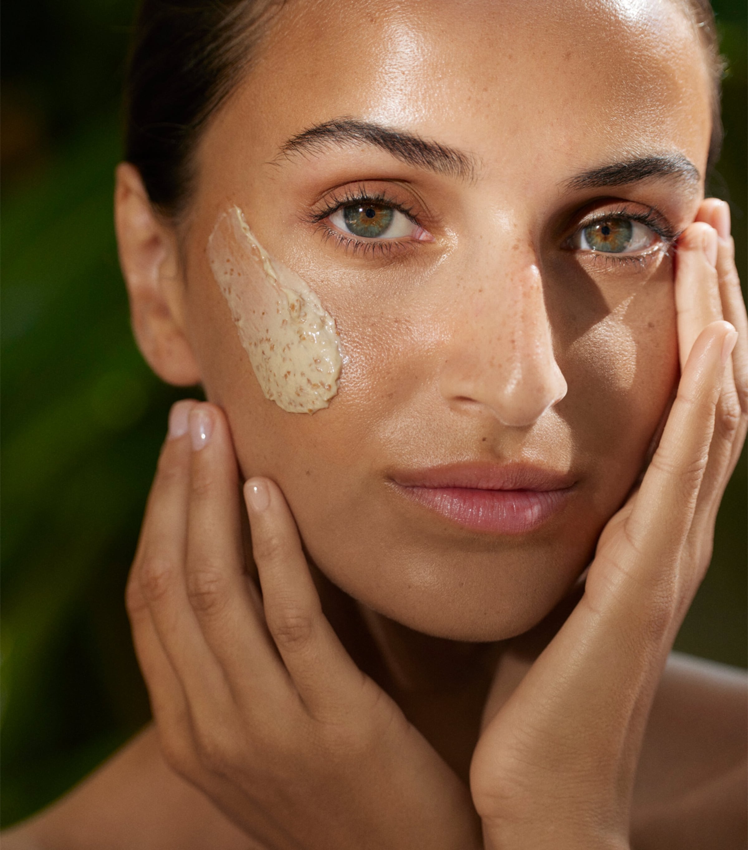 Vanasara Rose Hydrating Yoghurt Mask (50ml) NO COLOUR Image 4