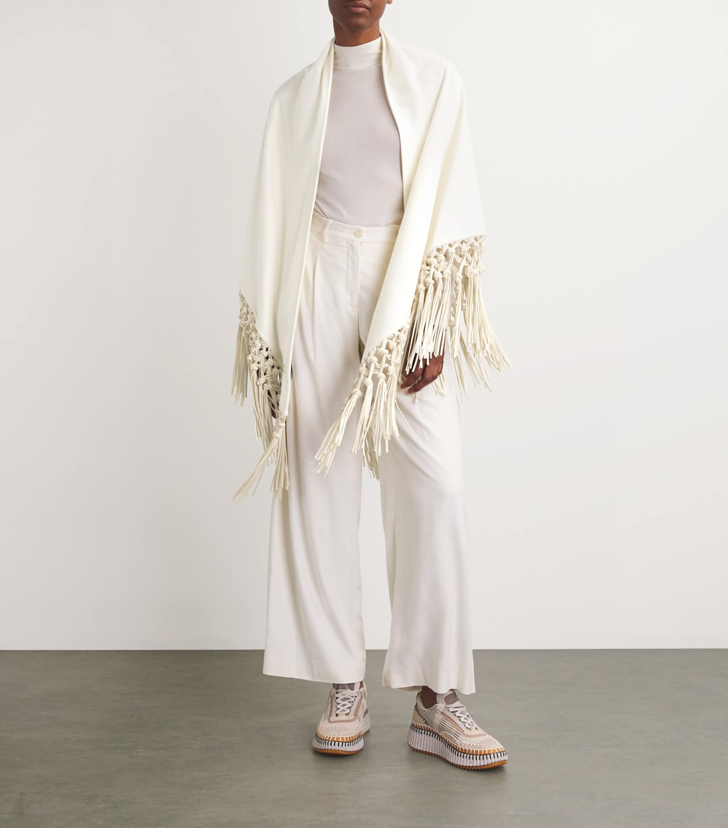 Cashmere-Leather Triangle Shawl 0050 WHITE Image 2