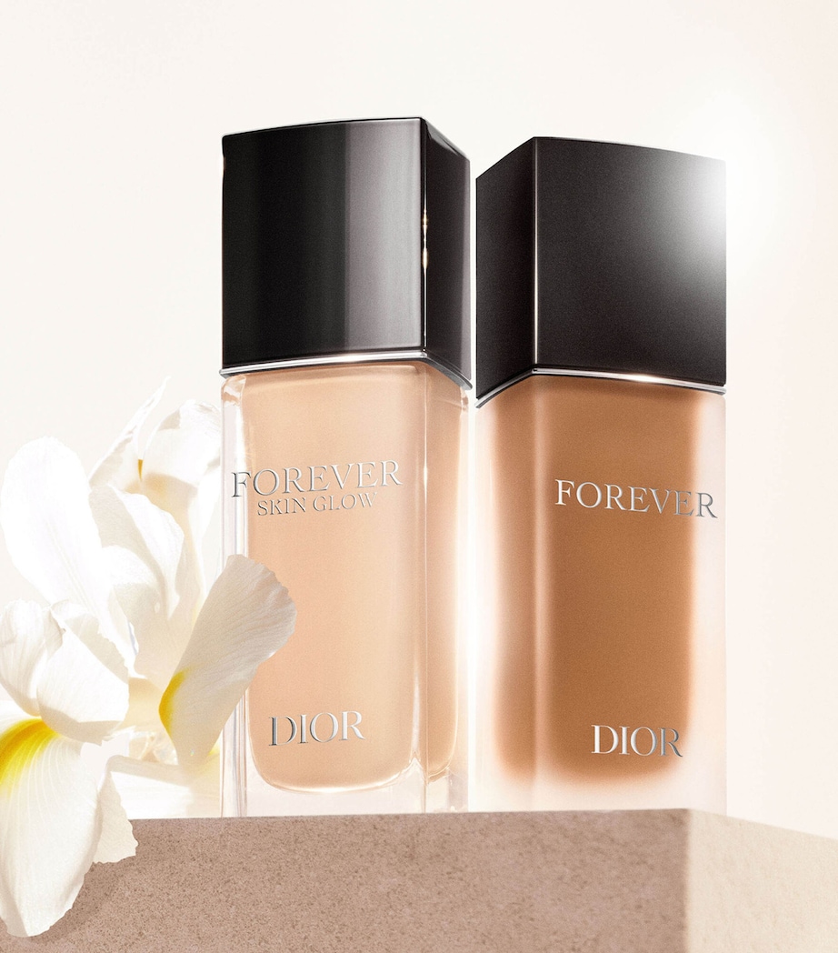 Dior Forever Skin Glow Foundation 4WO Image 4