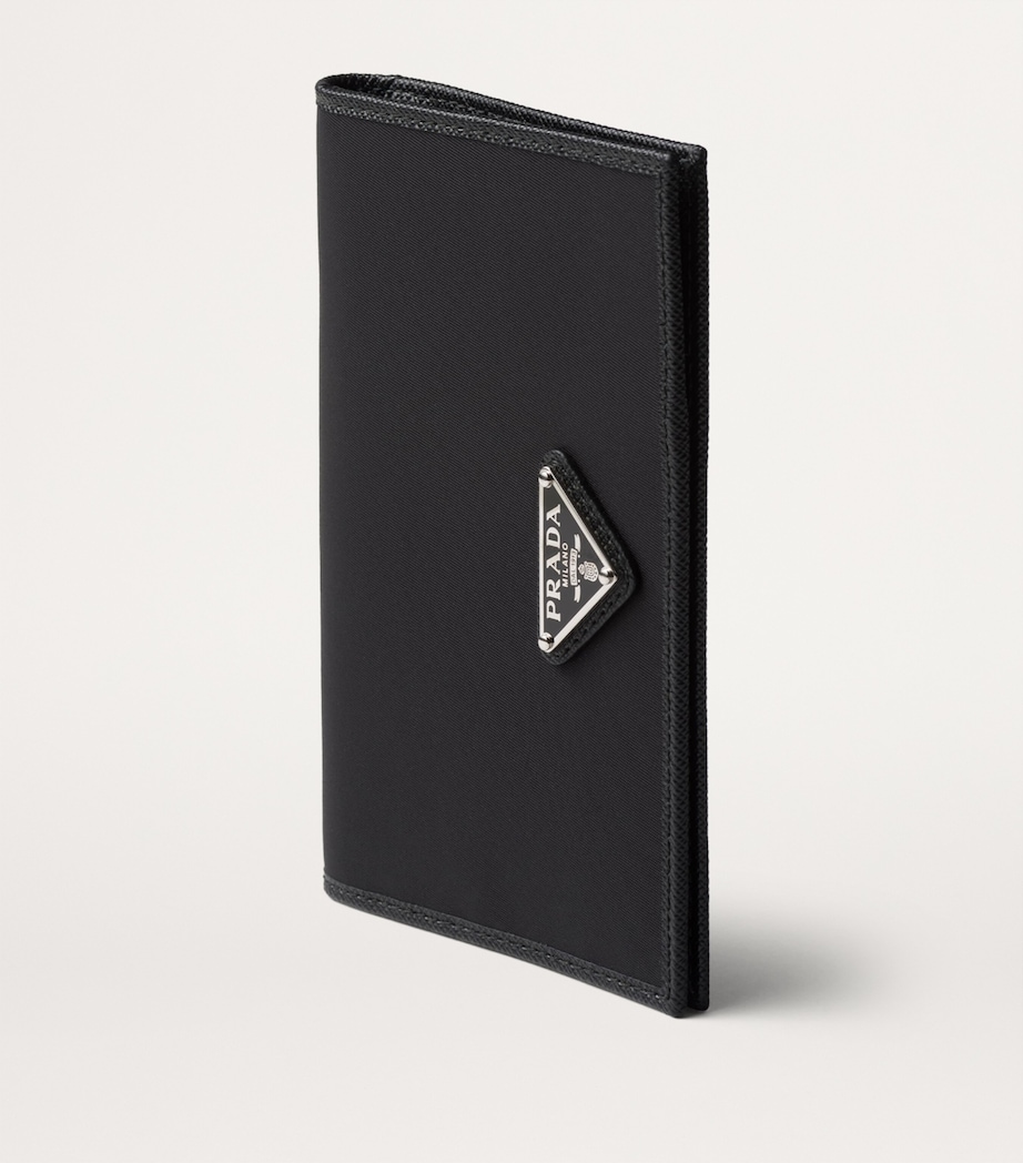 Re-Nylon Passport Holder F0002 Image 2