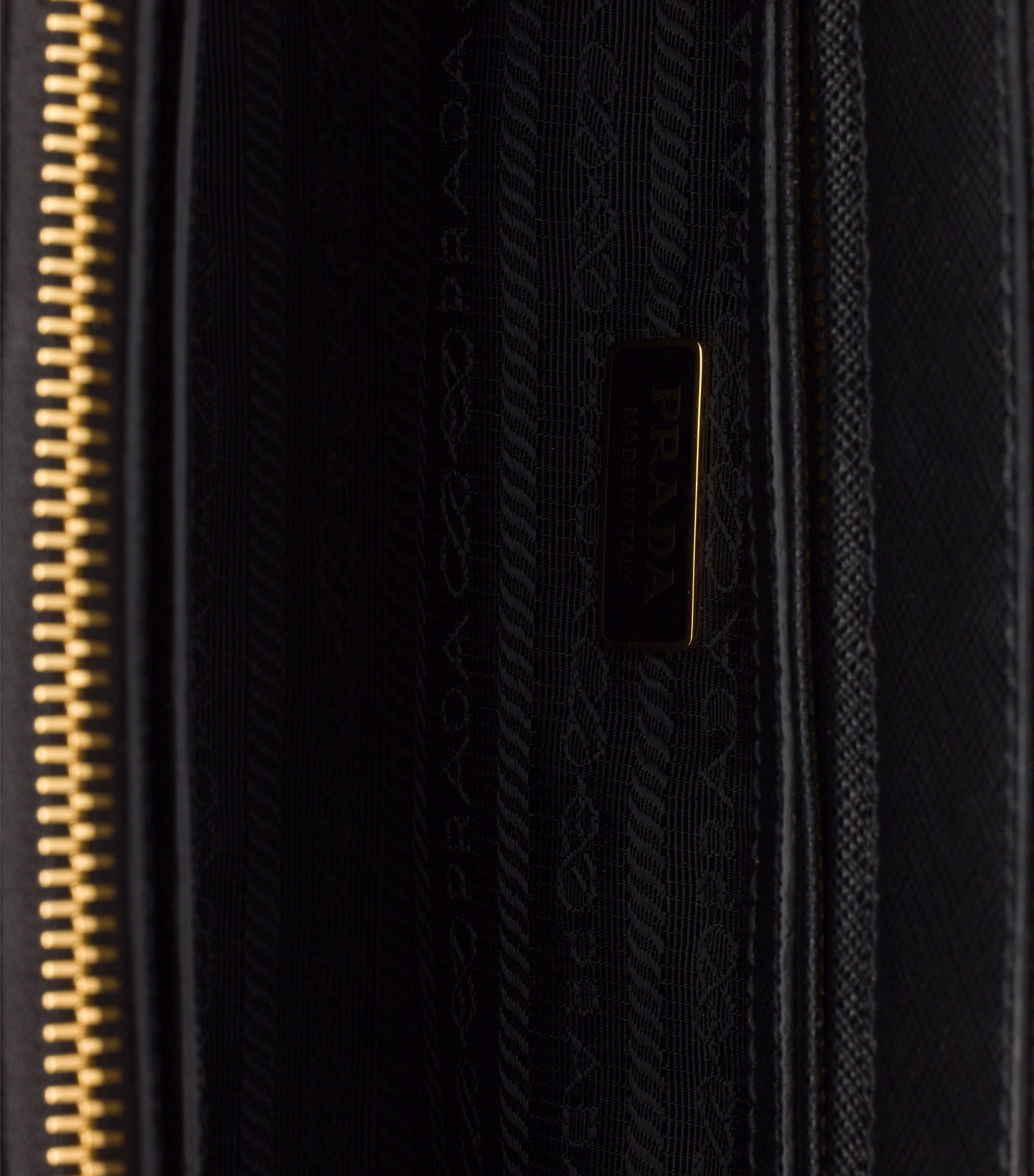 Prada Medium Leather Galleria Top-Handle Bag Black Image 9