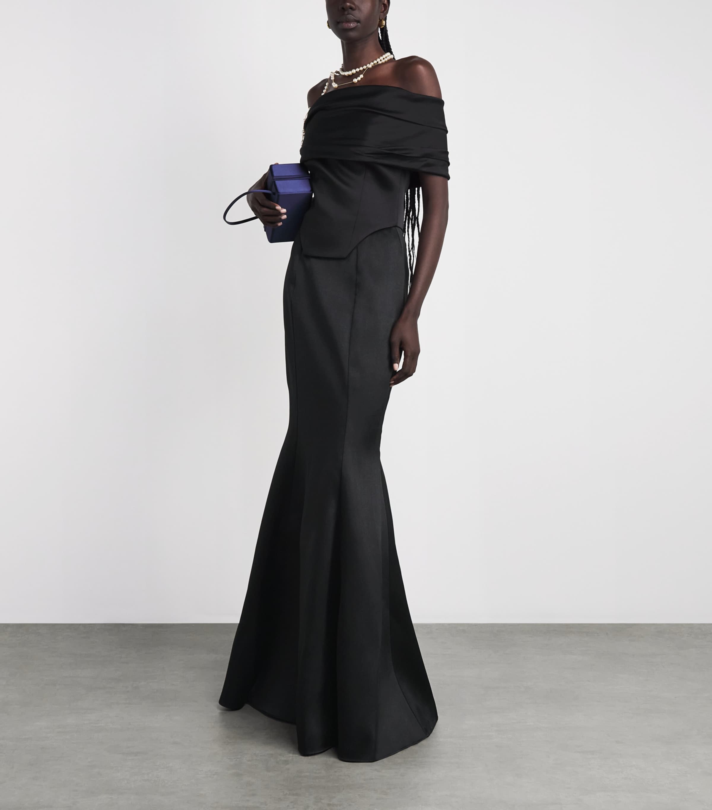 Solace London Womens Corseted Alta Gown Black Image 2