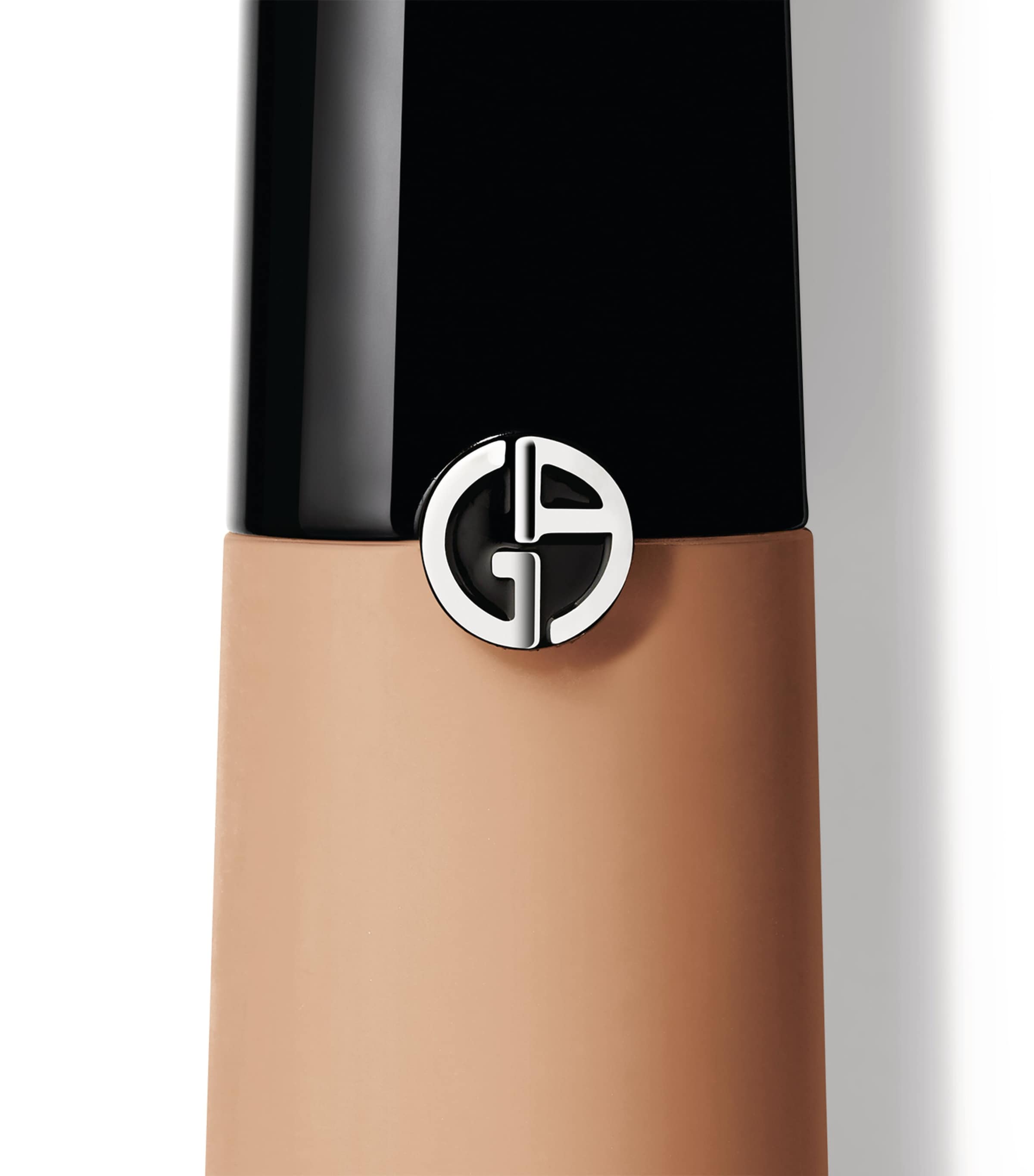 Luminous Silk Concealer 6.5 Image 6