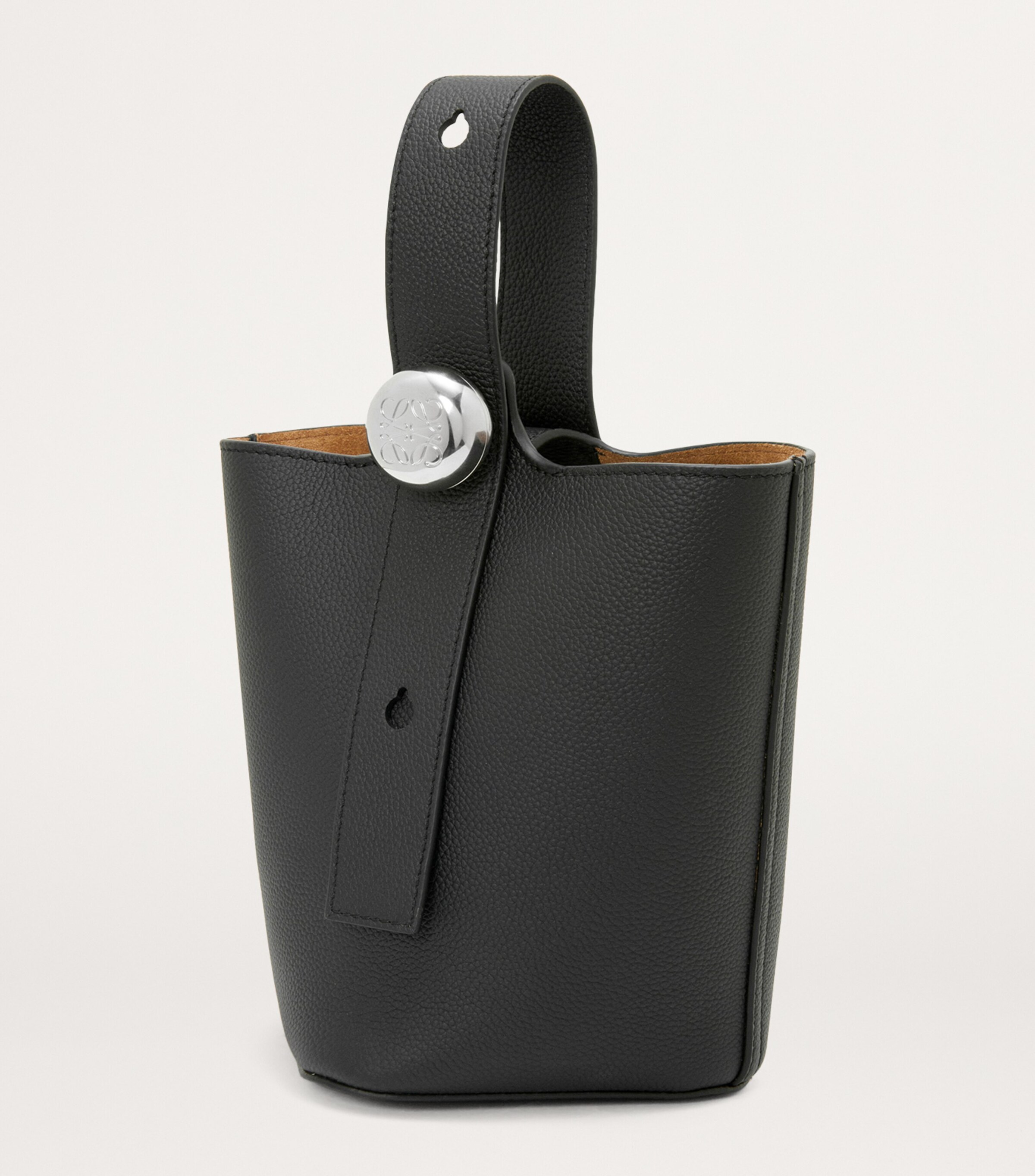 ショルダーバッグ・ポシェット LOEWE GRAPE LEATHER MINI PEBBLE BUCKET BAG Mini Pebble bucket in smooth calfskin Green - LOEWE